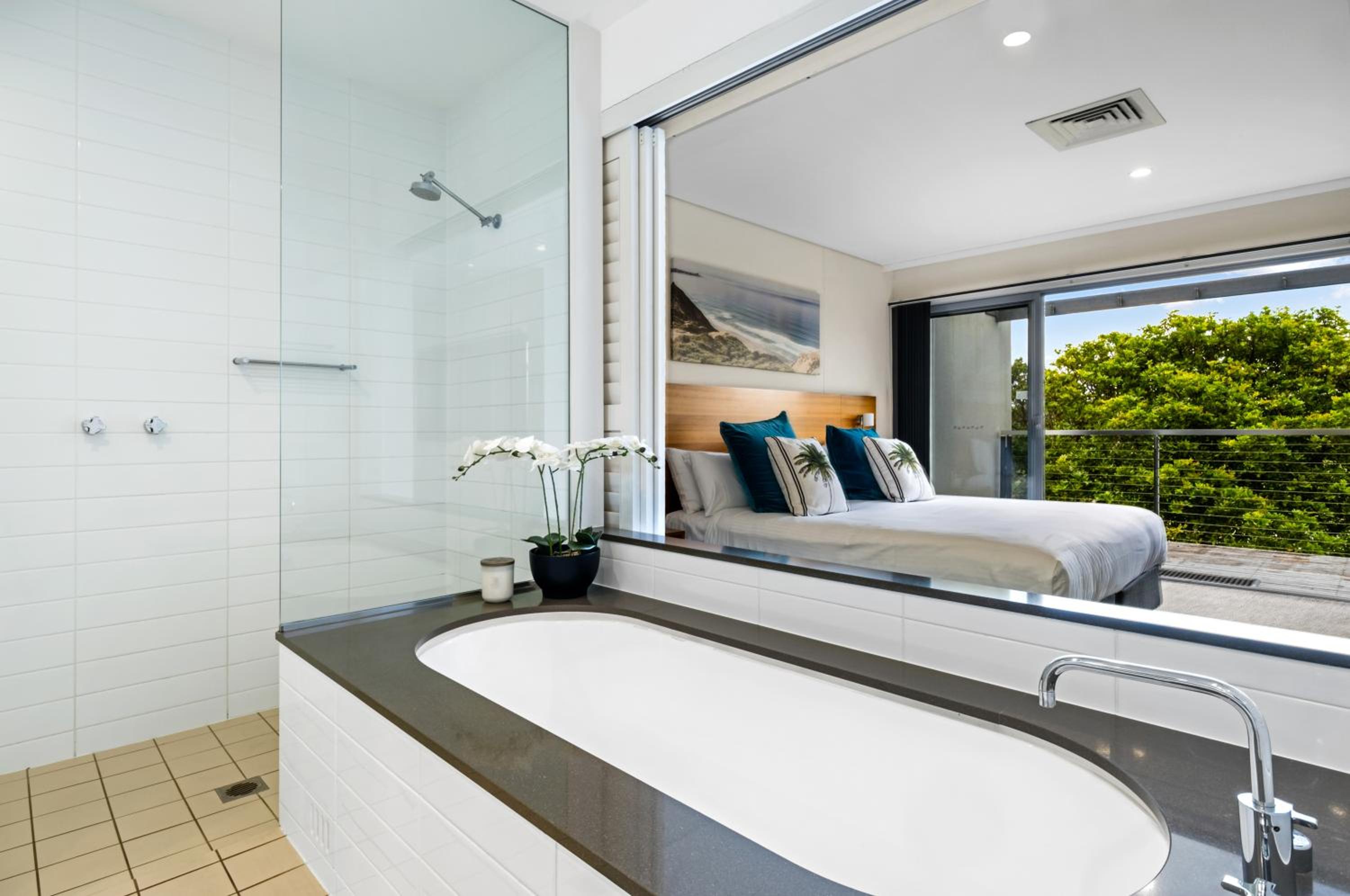 Three-Bedroom Deluxe Villa - Photo 5