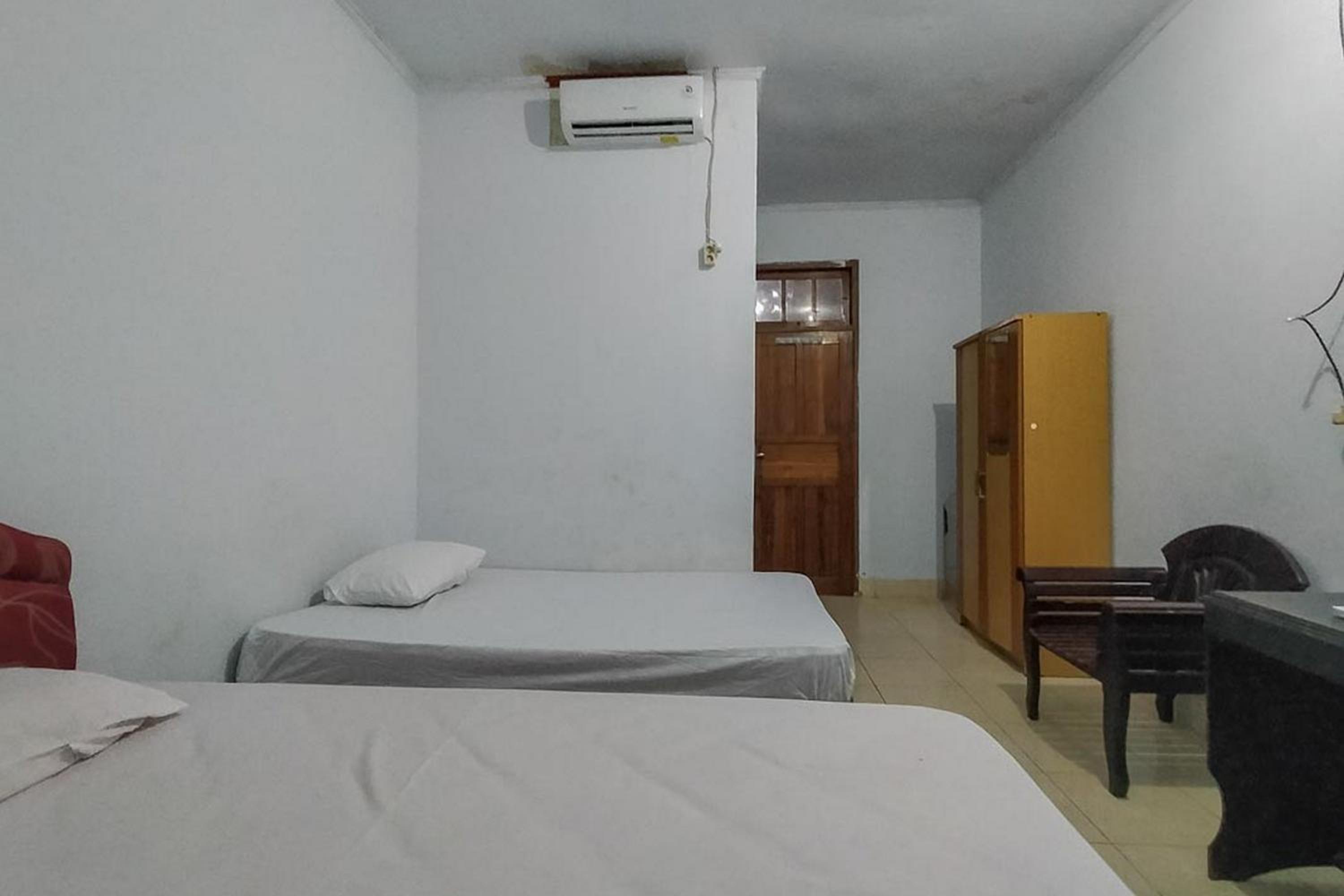 Standard Double Room - Photo 15