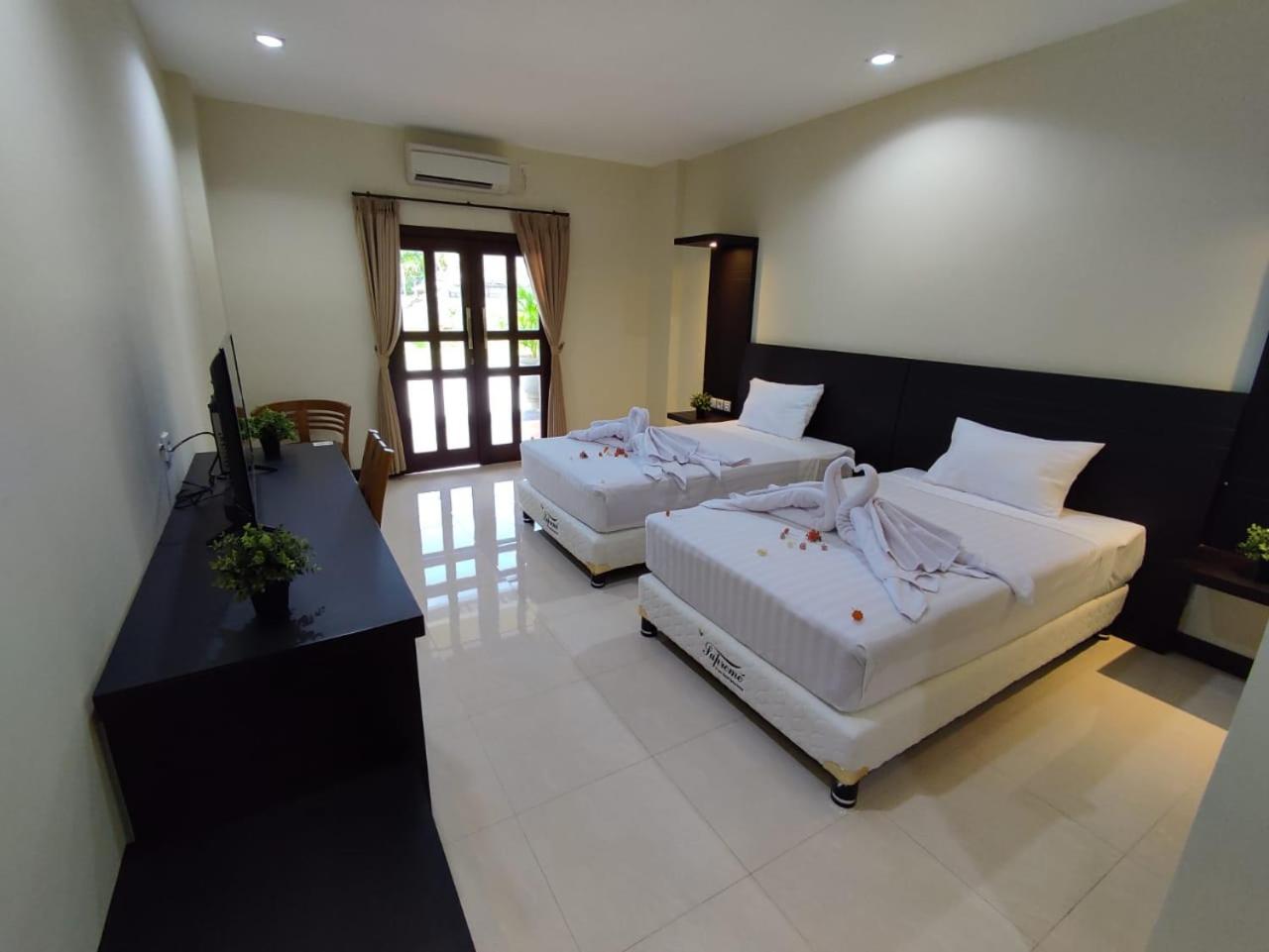 Superior Twin Room - Photo 3