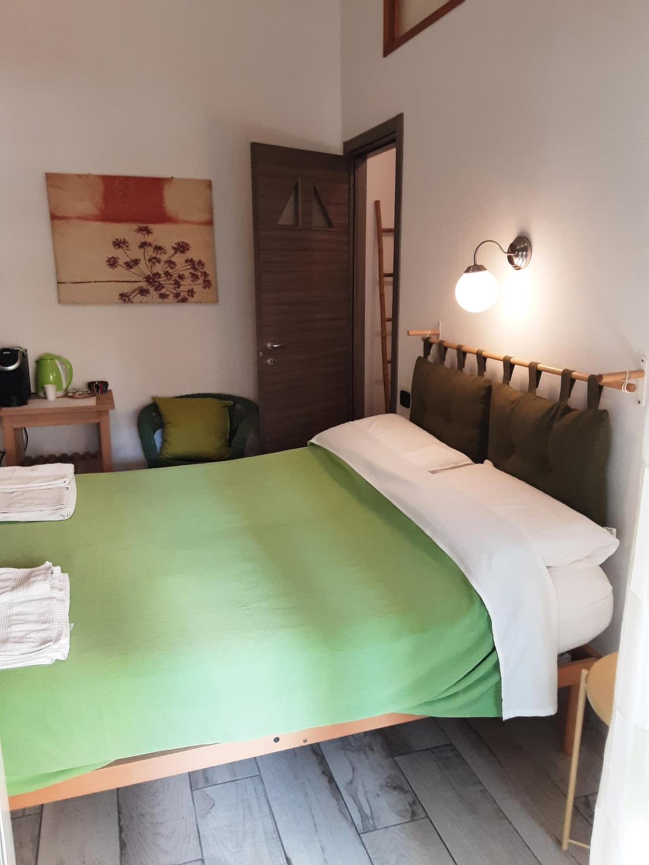 Deluxe Double Room with Sea View - Photo 18