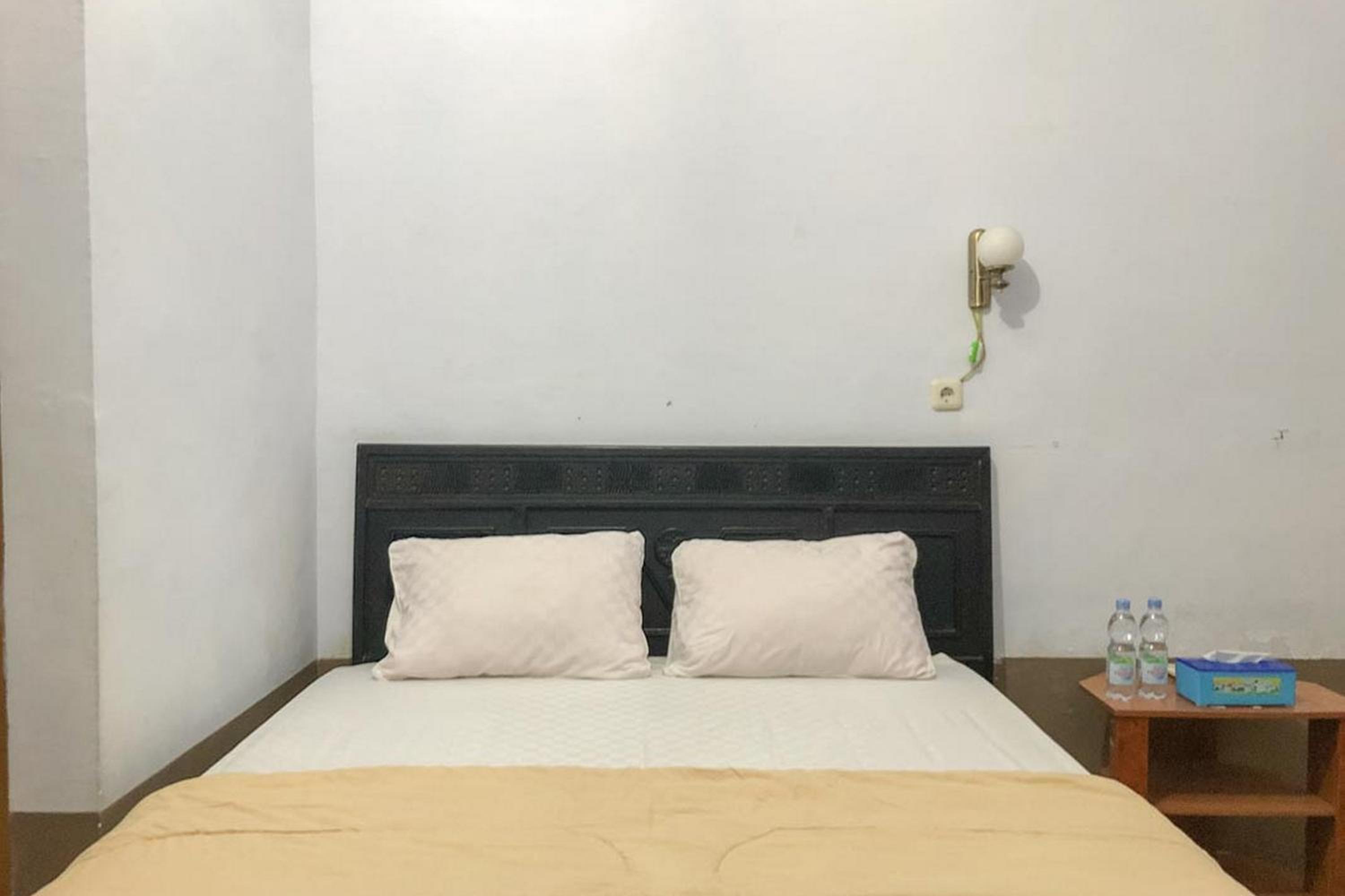 Economy Double Room photo 1