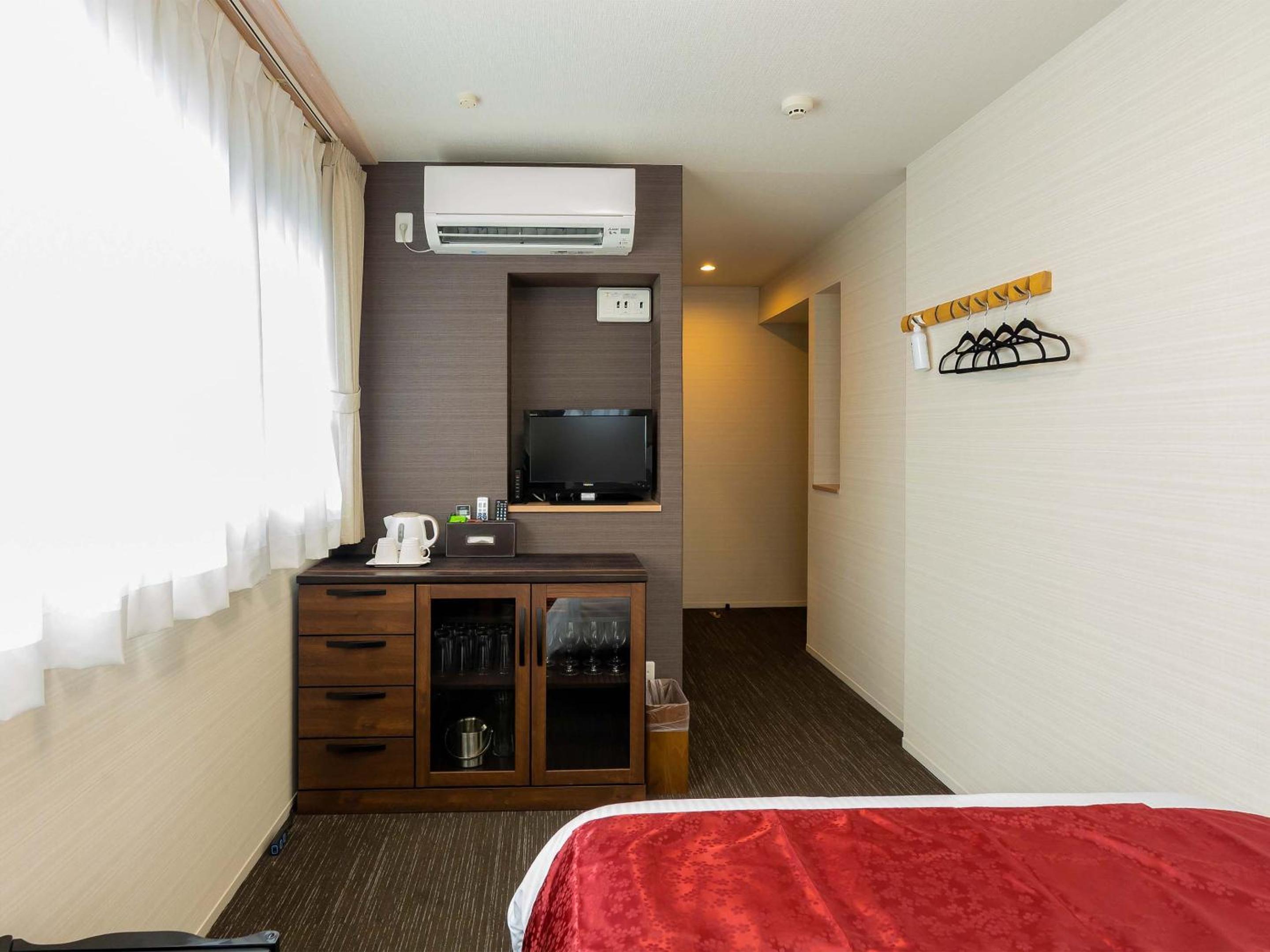 Double Room - Photo 8