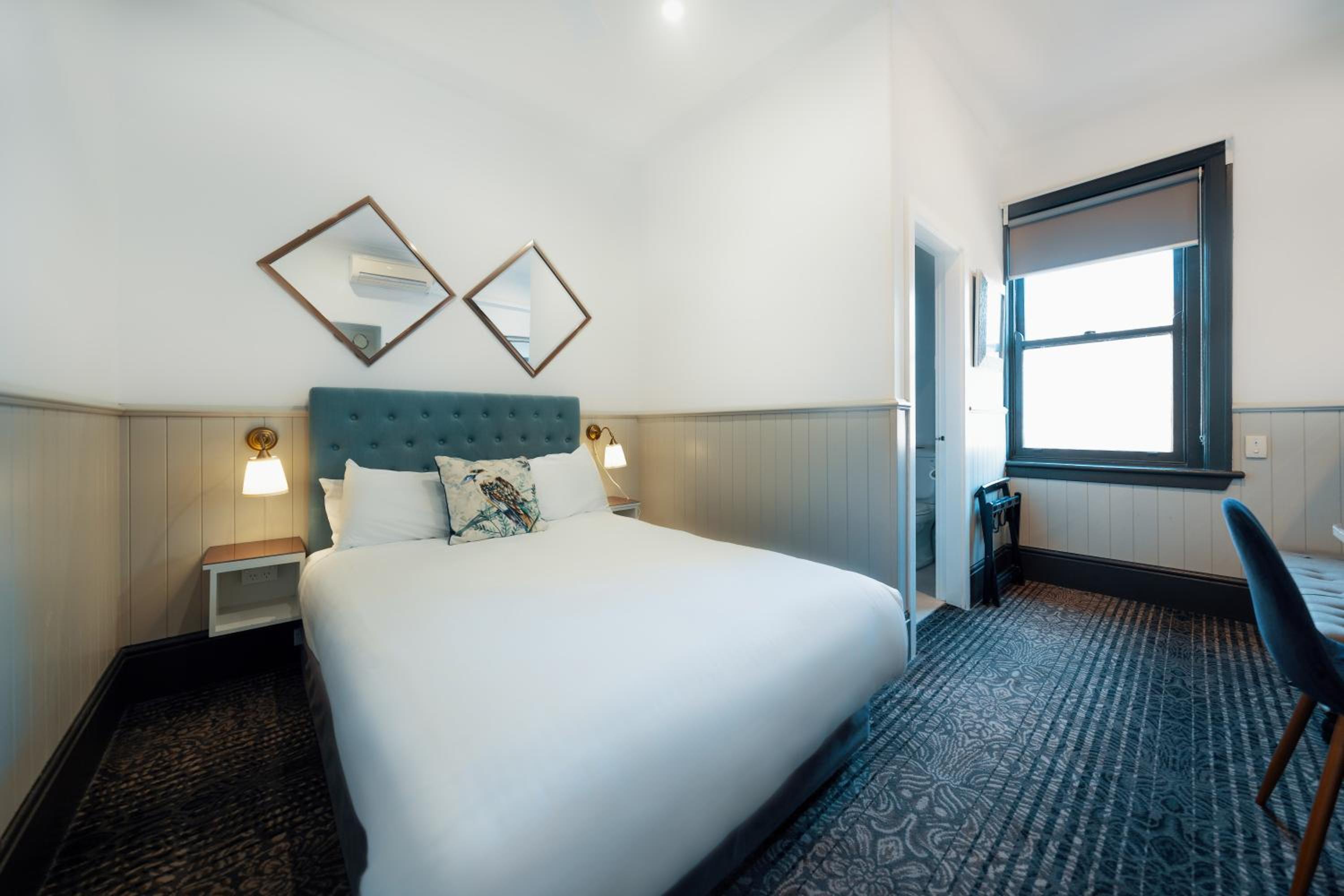 Queen Room with Private Bathroom