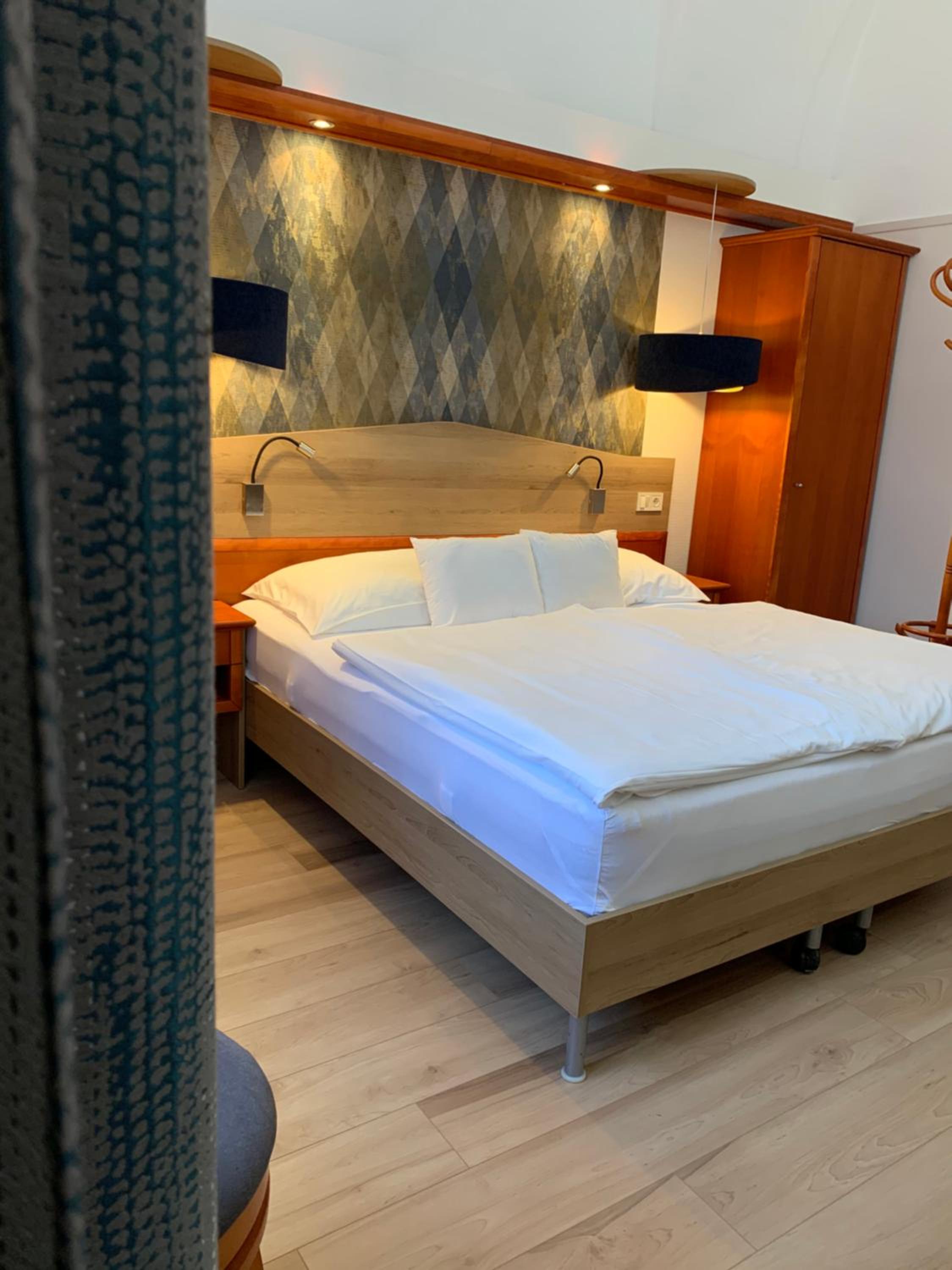 Deluxe Suite - Photo 4