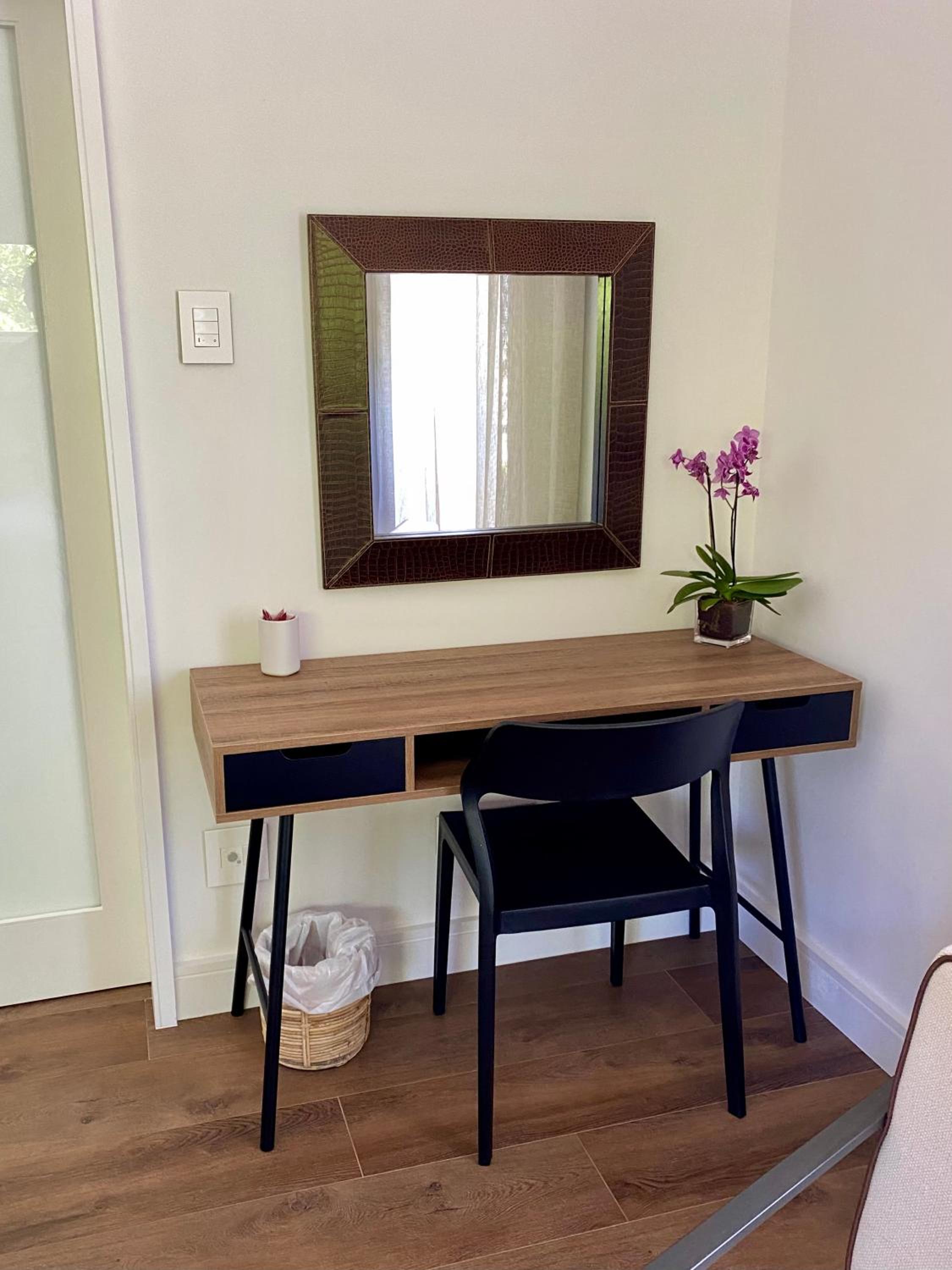 Suite - Photo 7