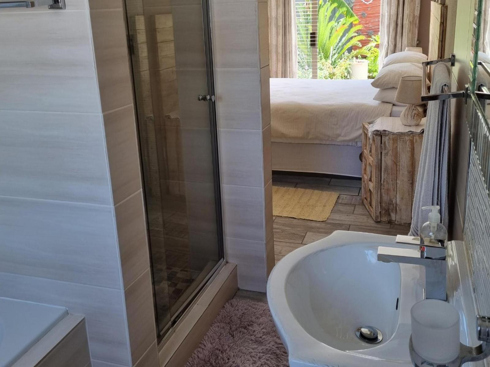 Standard Double Room - Photo 4