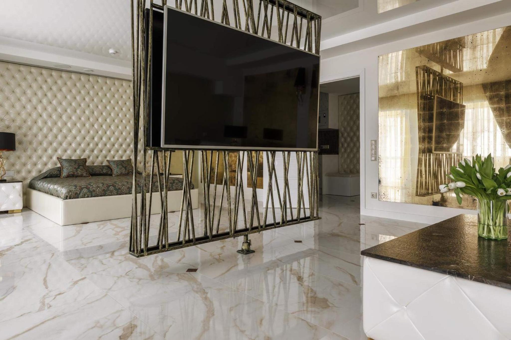 One-Bedroom Apartment - Photo 35