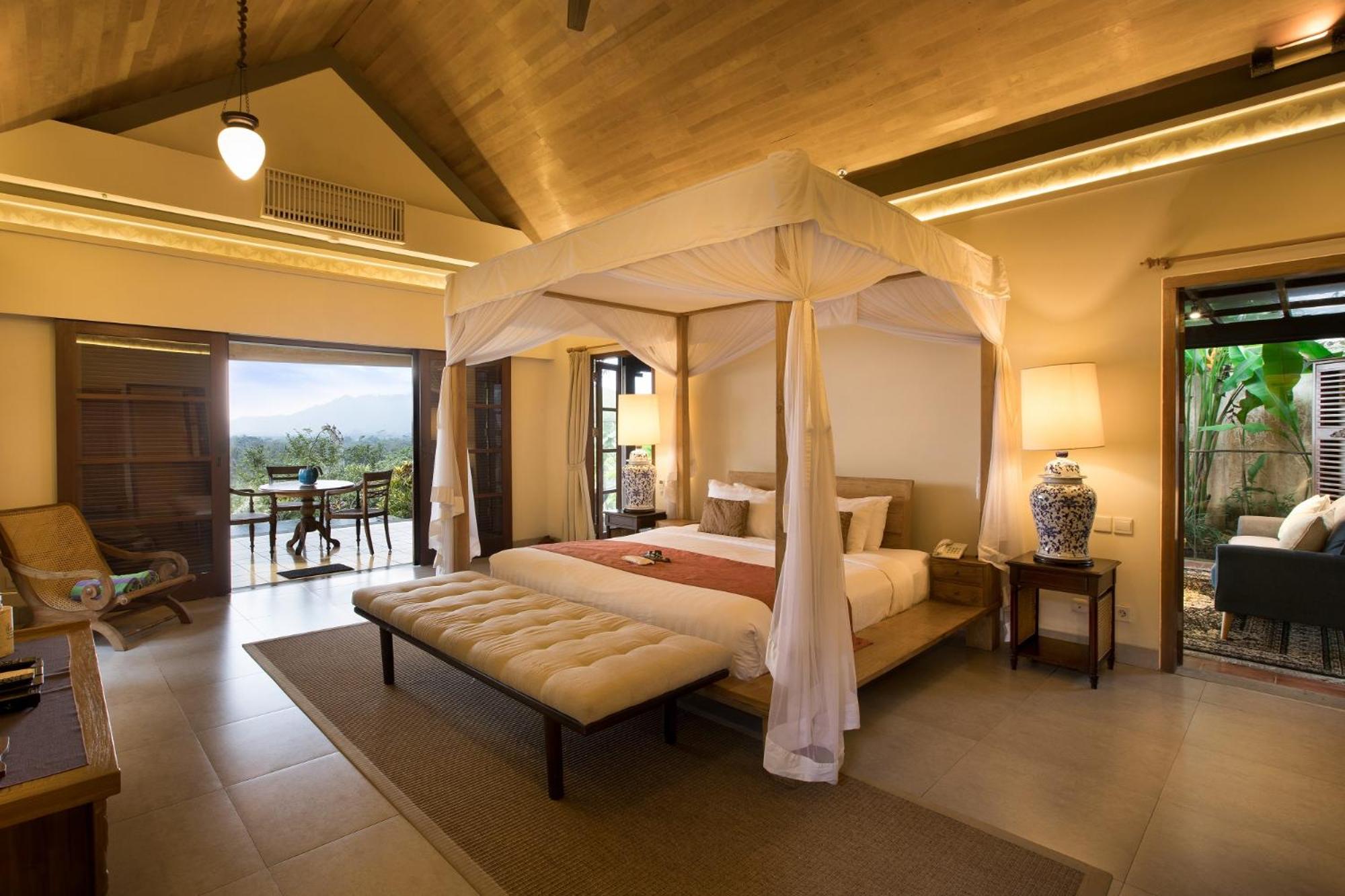 Borobudur View Pool Villa - Photo 3