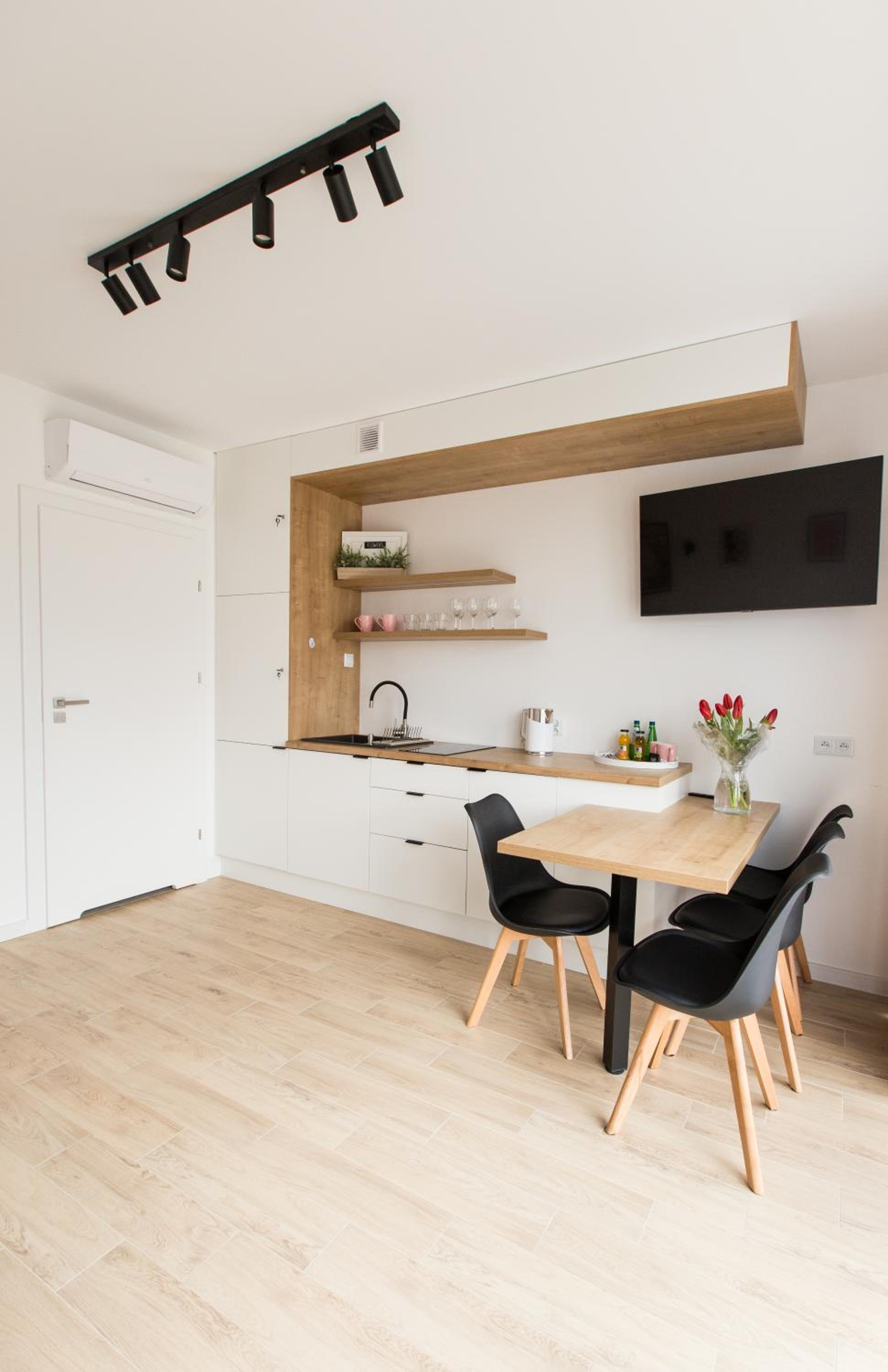 Apartment with Terrace photo 1