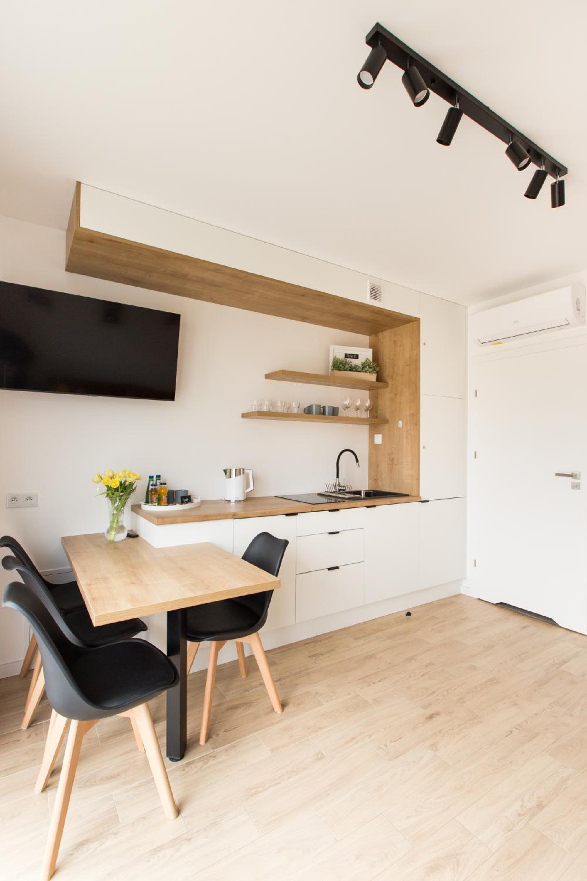 Apartment with Terrace photo 1