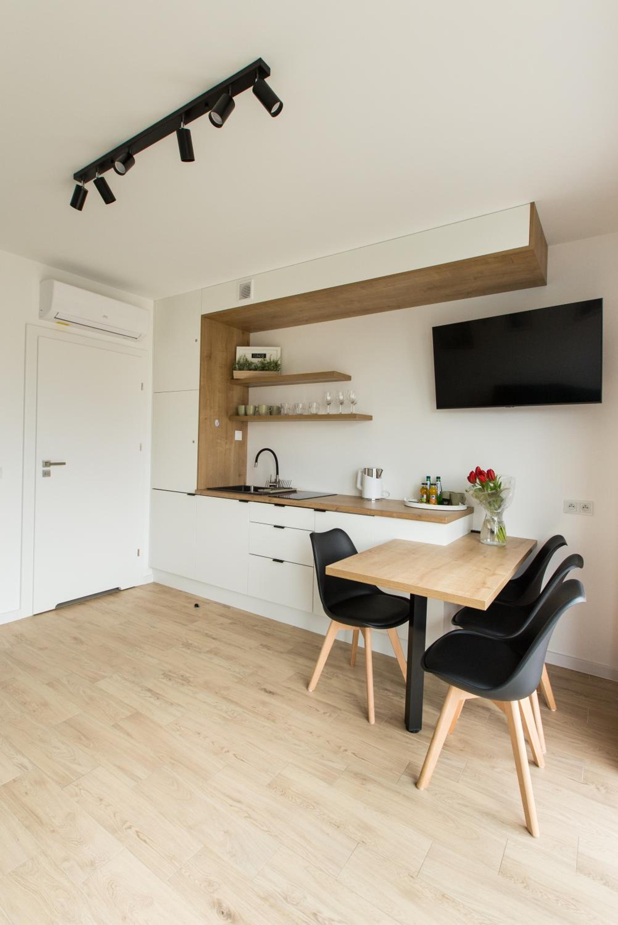 Apartment with Terrace photo 1