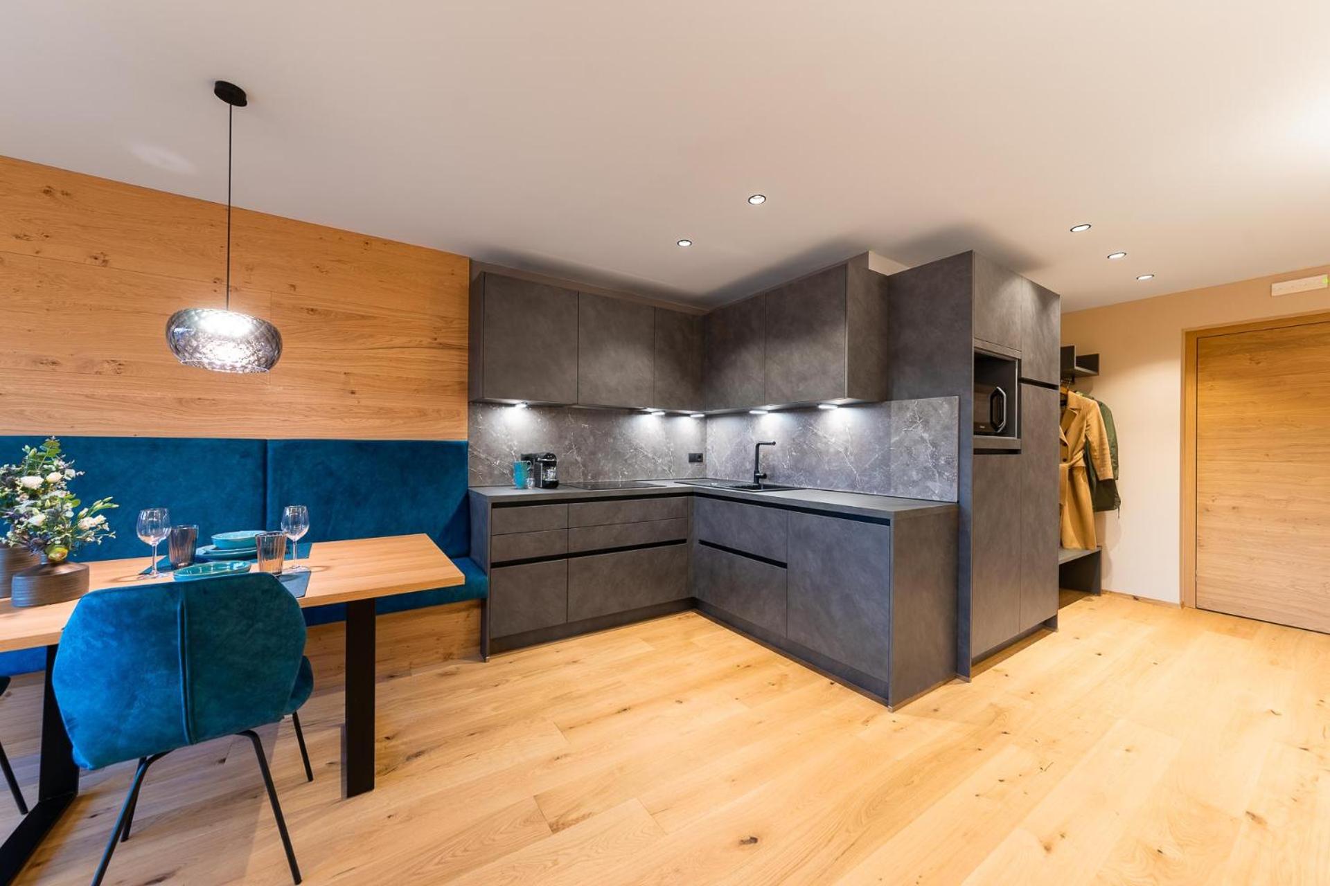 Penthouse Apartment photo 2