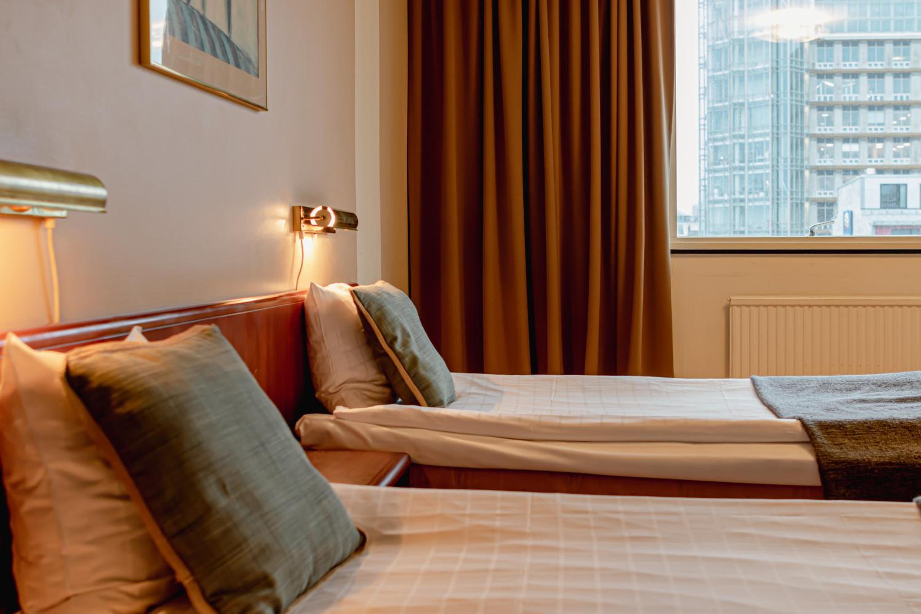Standard Twin Room - Photo 1