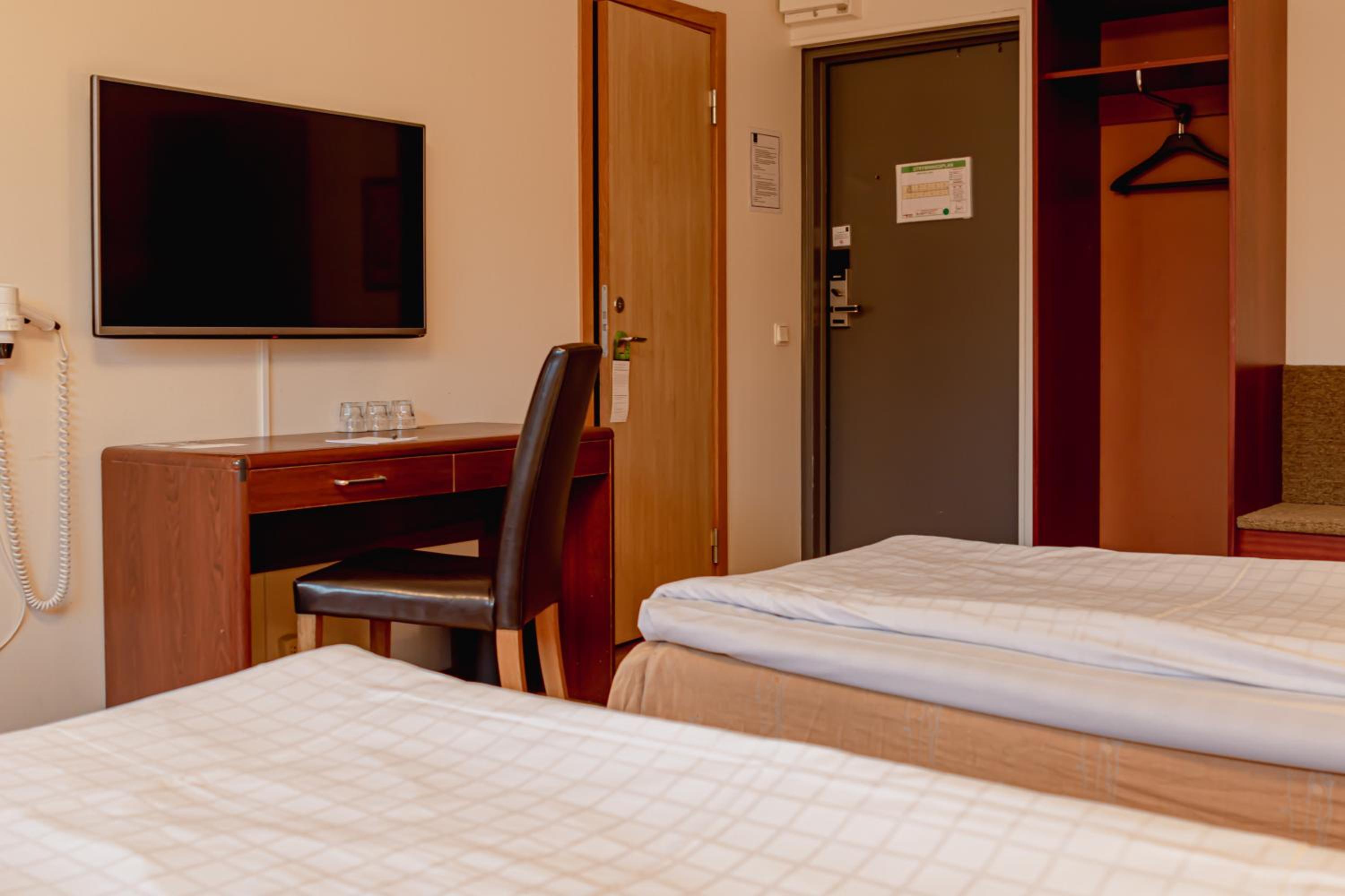 Budget Triple Room - Photo 3