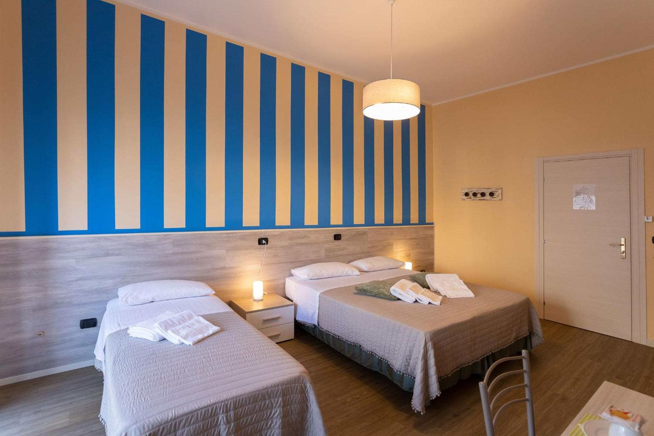Triple Room with Private External Bathroom