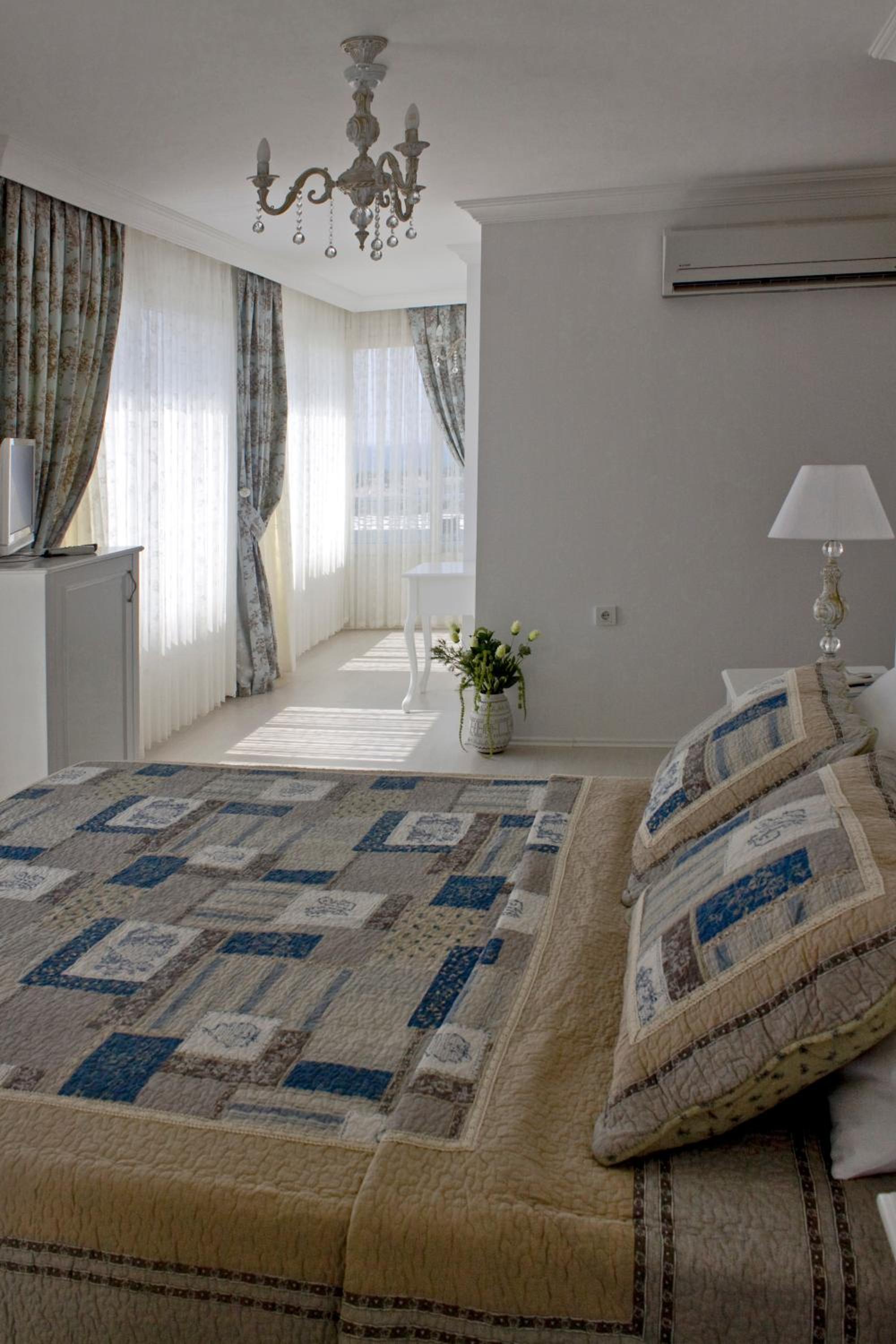 Deluxe Double Room with Sea View photo 3