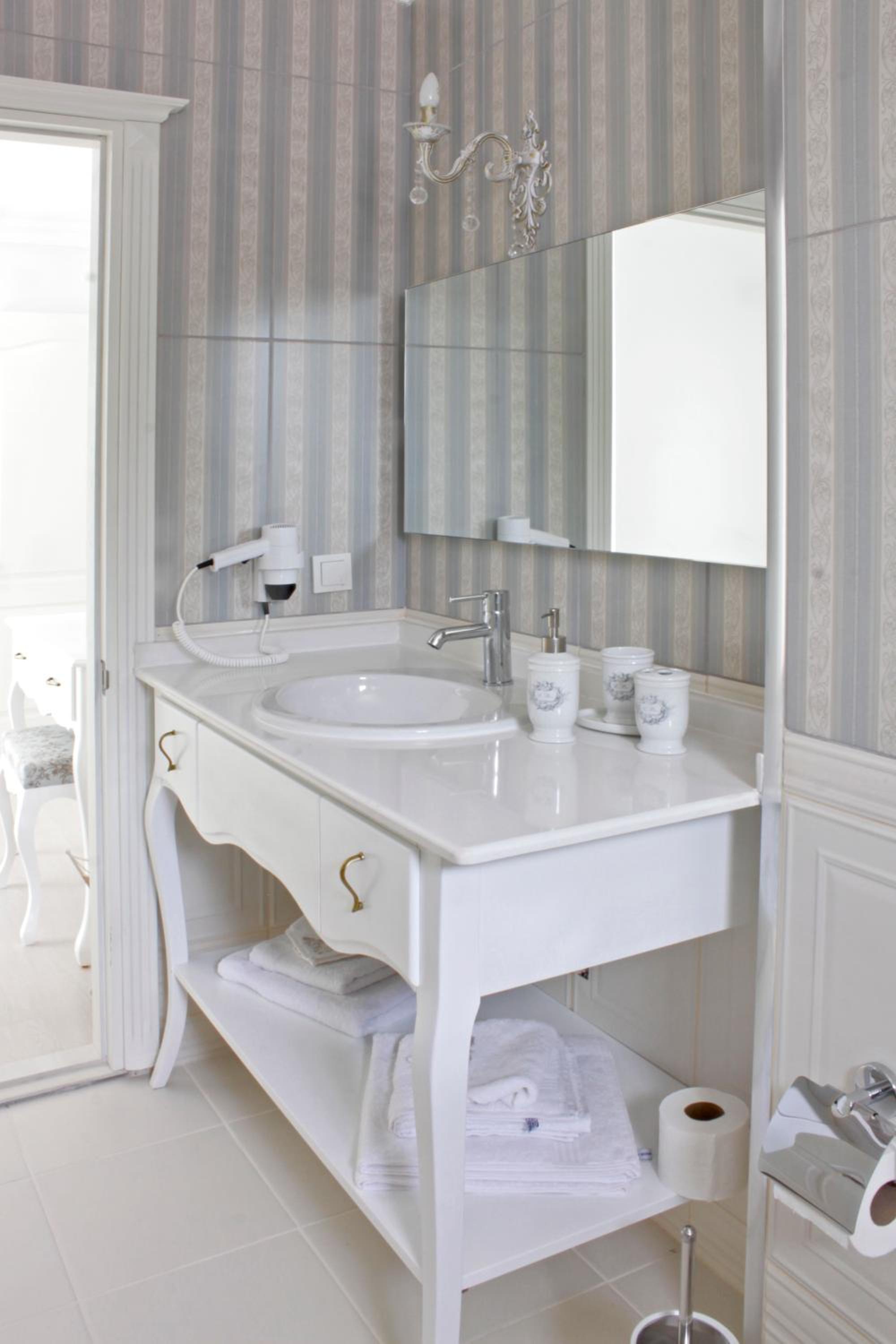 Deluxe Double Room with Sea View photo 2