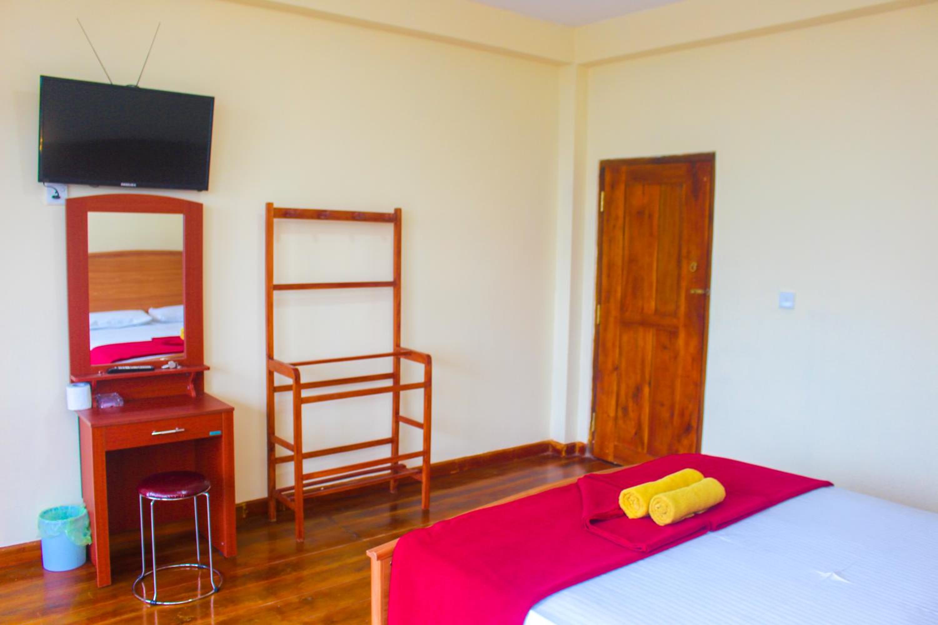 Budget Double Room photo 3
