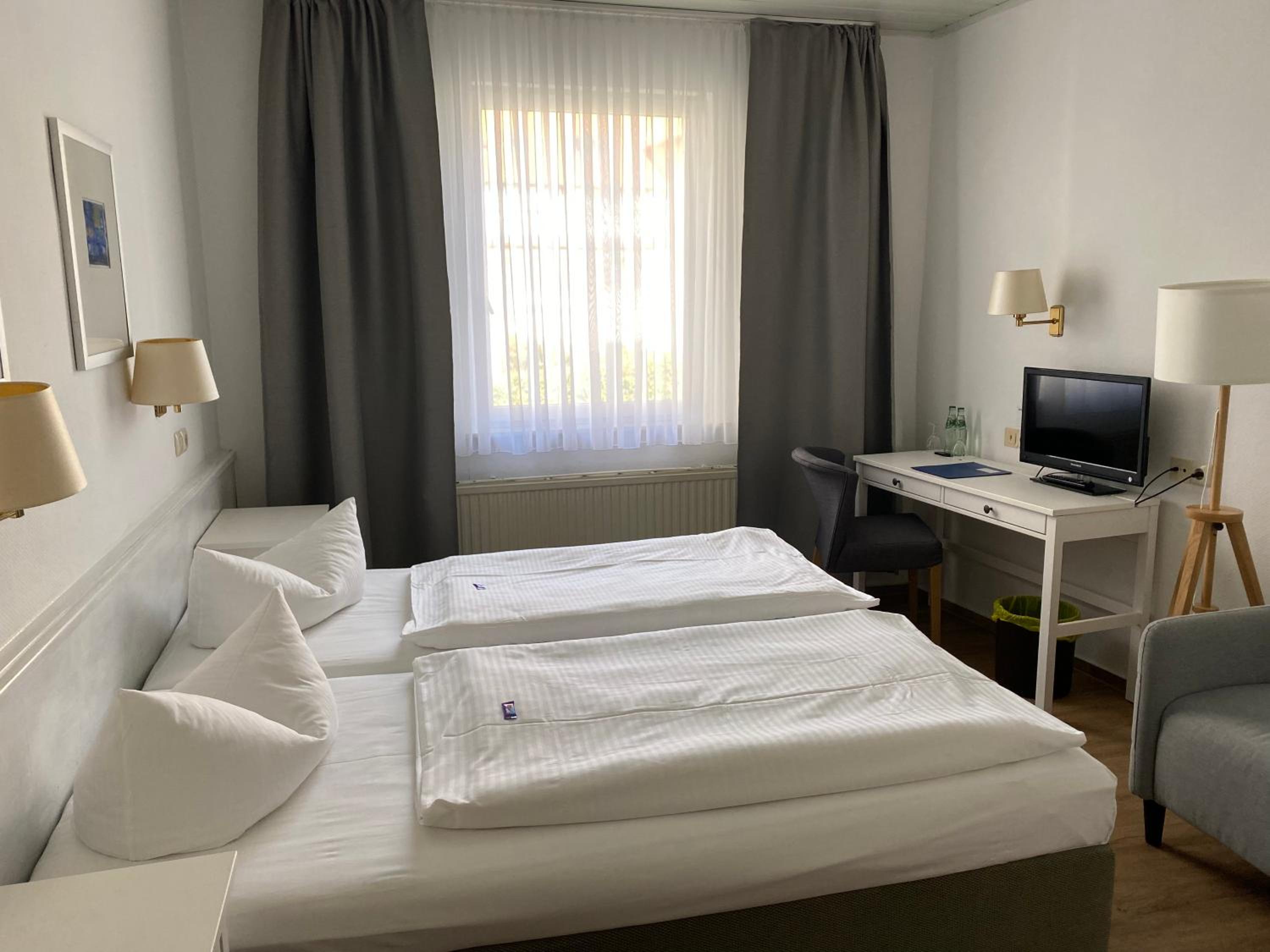 Double Room - Photo 1