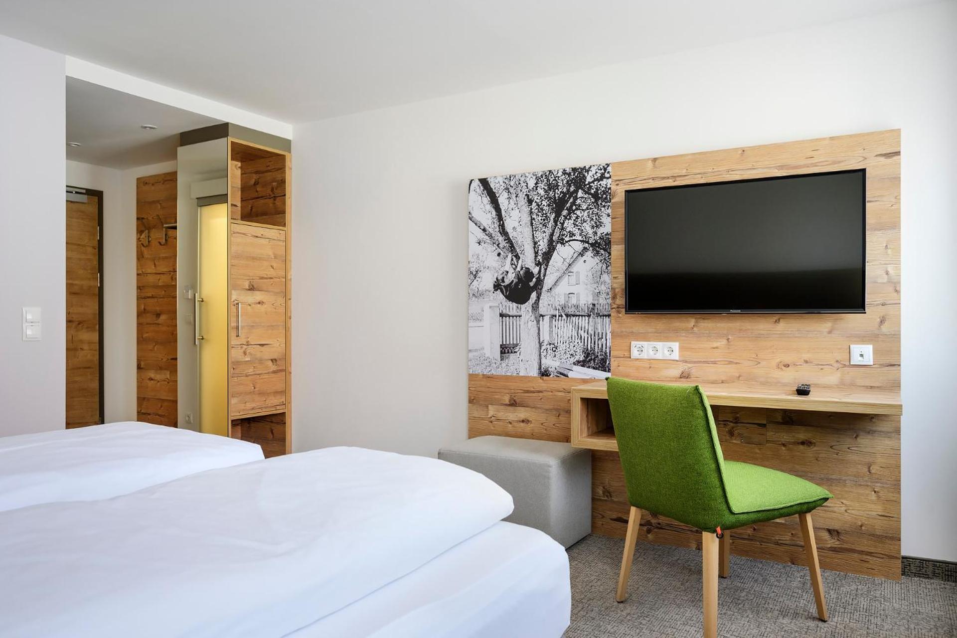 Double or Twin Room - Photo 5