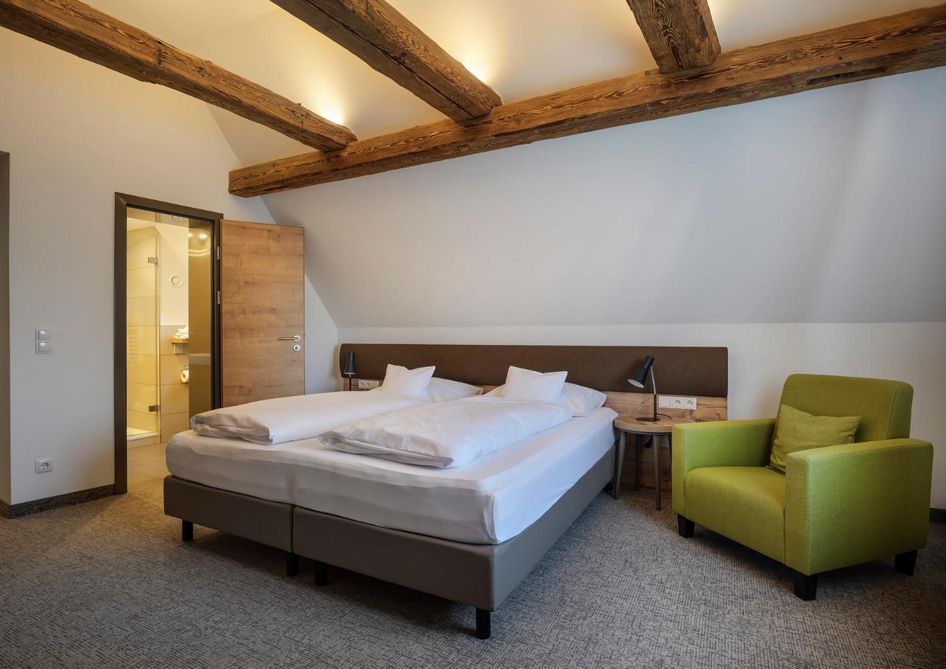 Premium Double Room - Photo 6