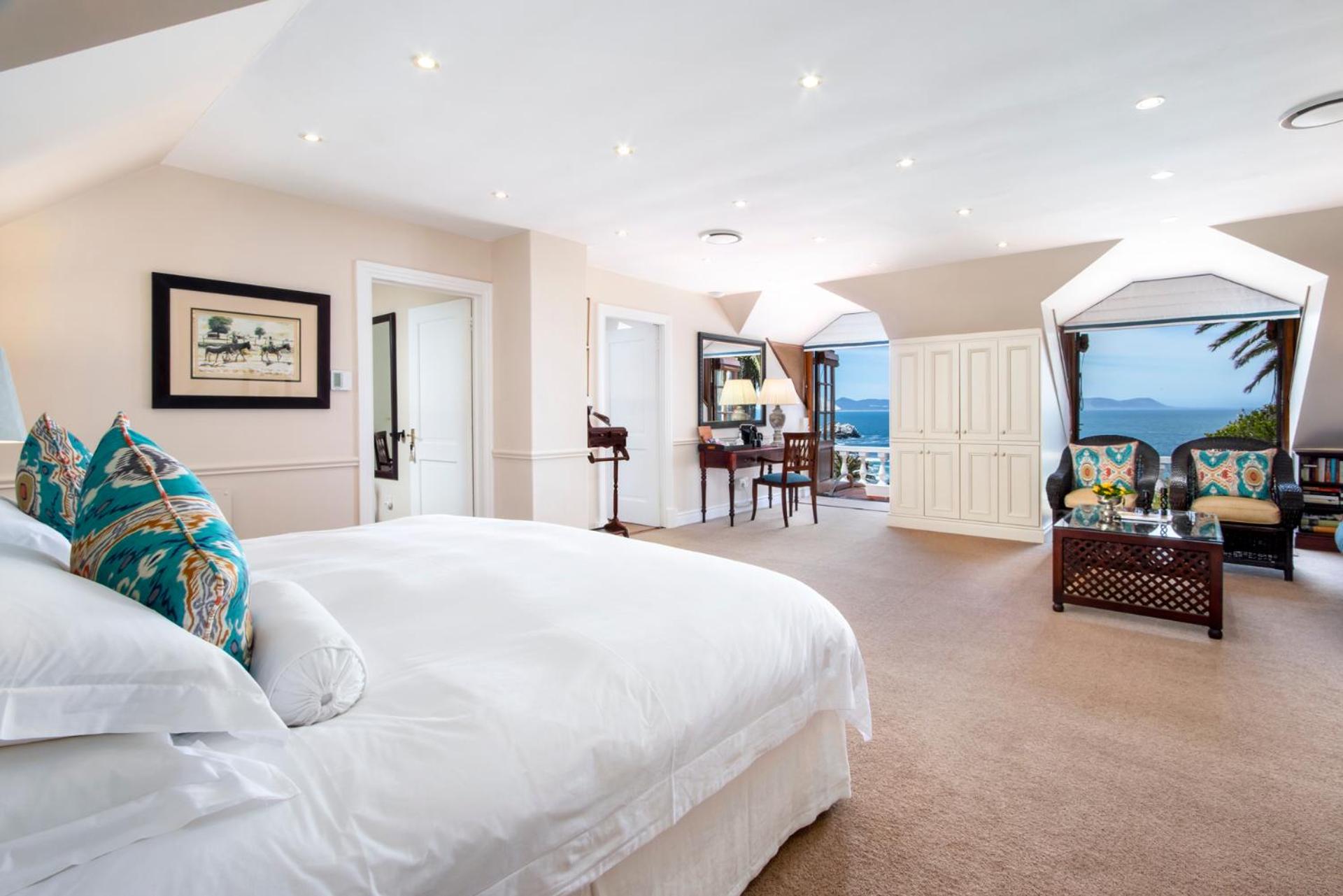 Honeymoon Suite - Photo 6