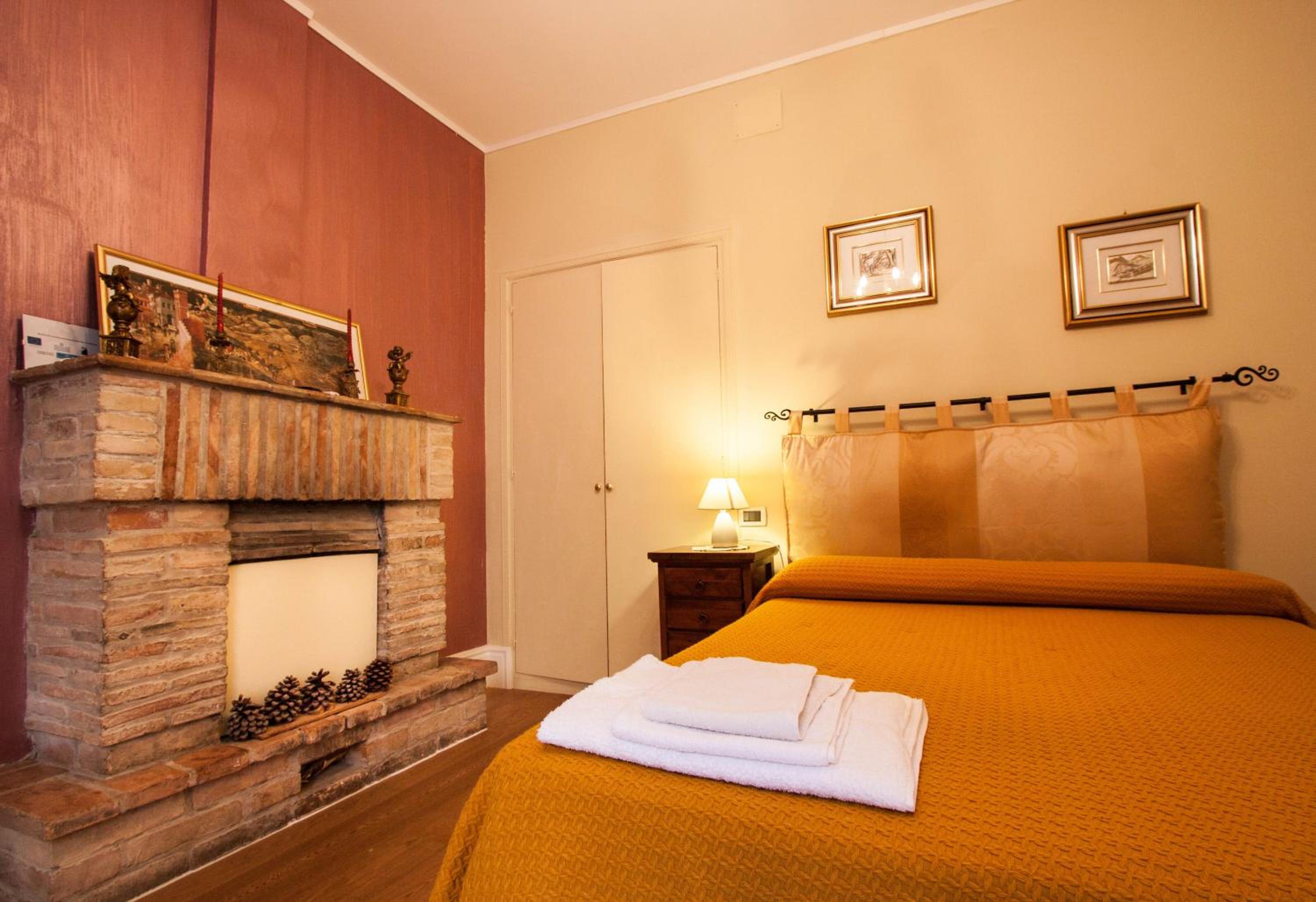 Double or Twin Room with Swimming Pool Access photo 3