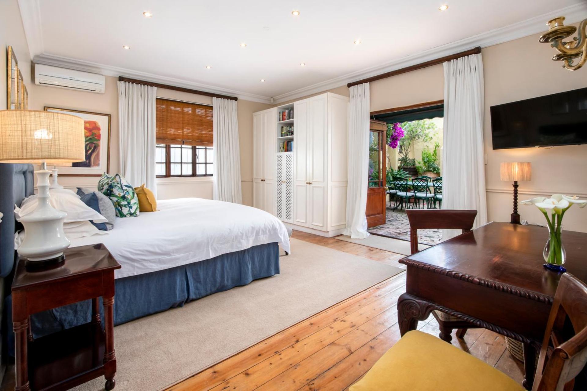 Double or Twin Room with Garden View - Photo 2