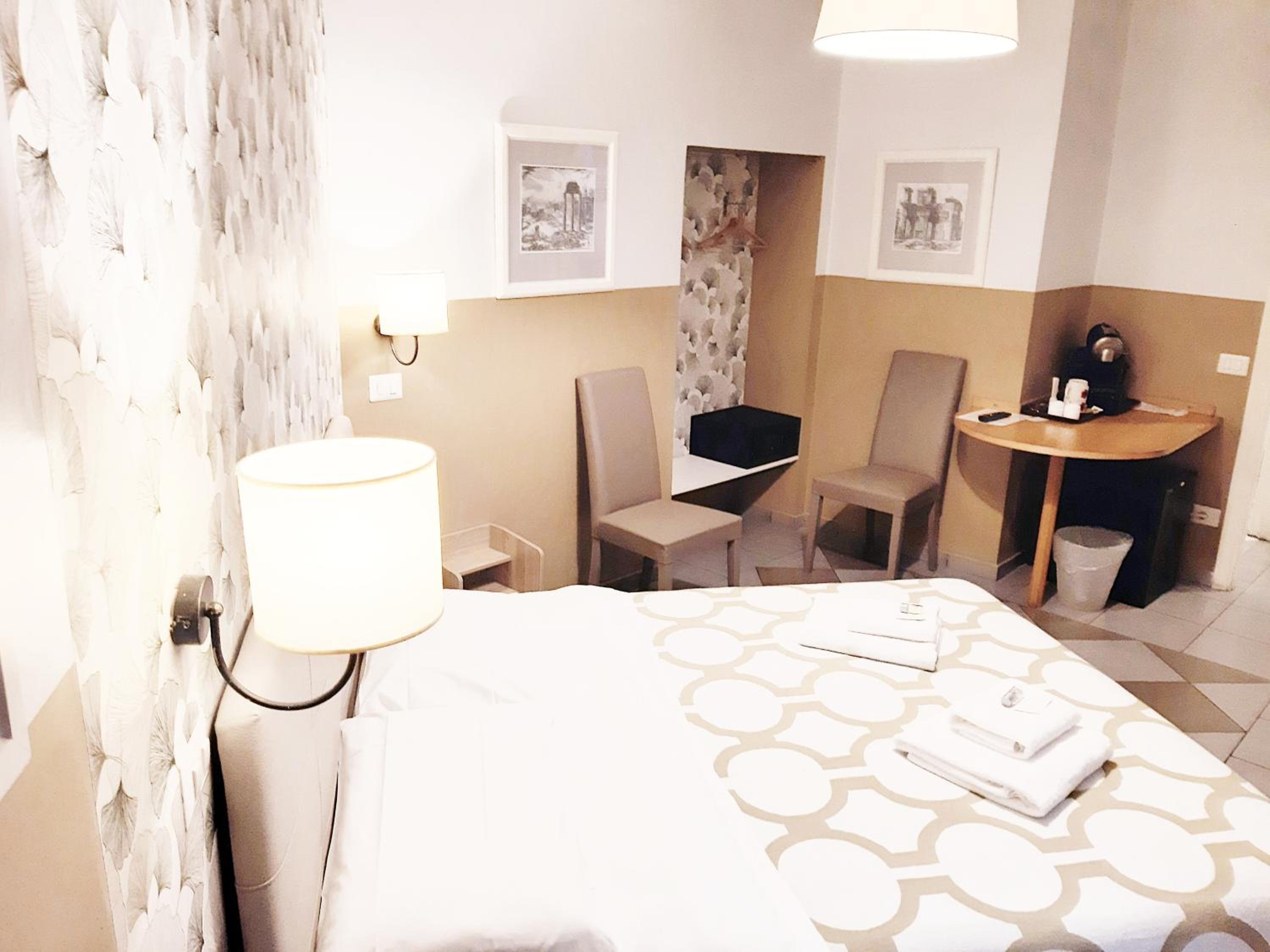 Double Room photo 2