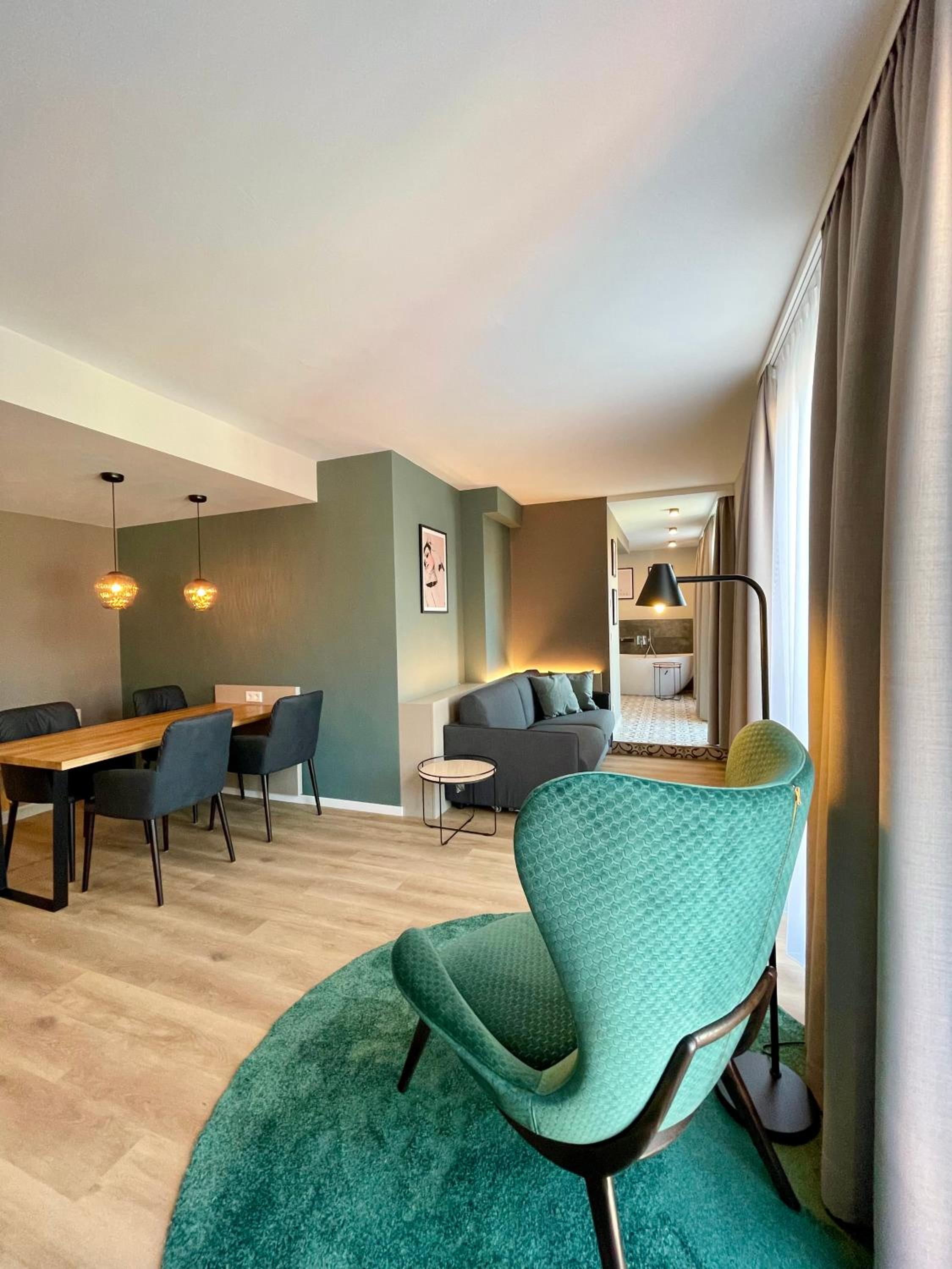 Apartment with Terrace - Photo 1
