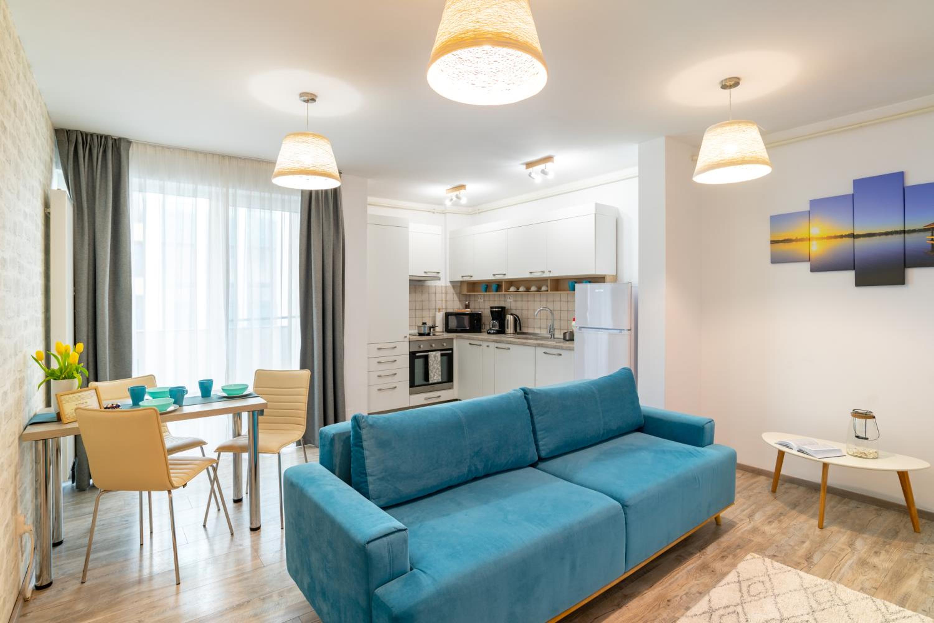 One-Bedroom Apartment - Photo 4