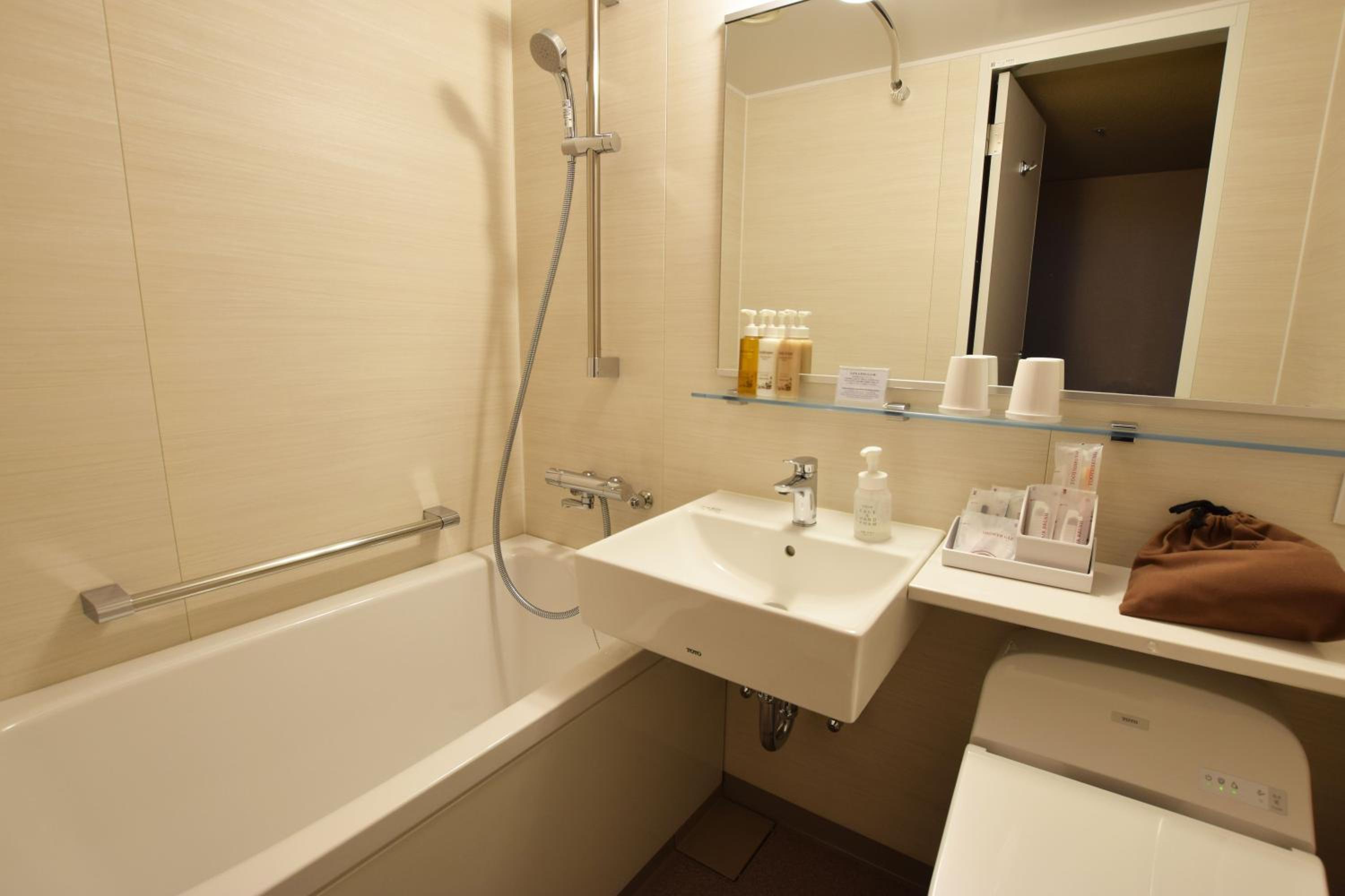 Standard Japanese-Style Room - Non-Smoking (West Bld) - Breakfast + Special Kaiseki Dinner At Japanese Restaurant - Photo 2