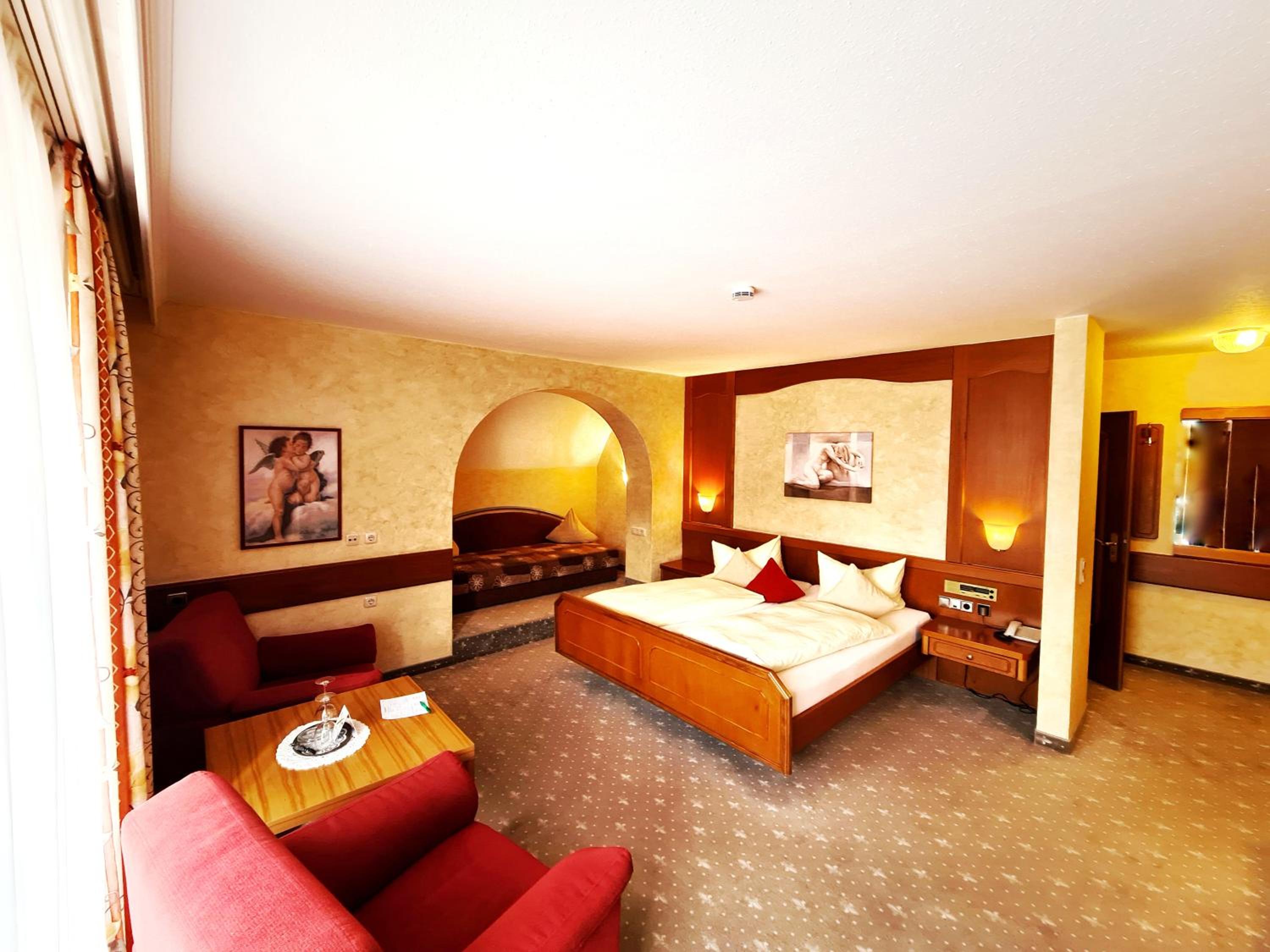 Deluxe Double Room with Park View photo 3