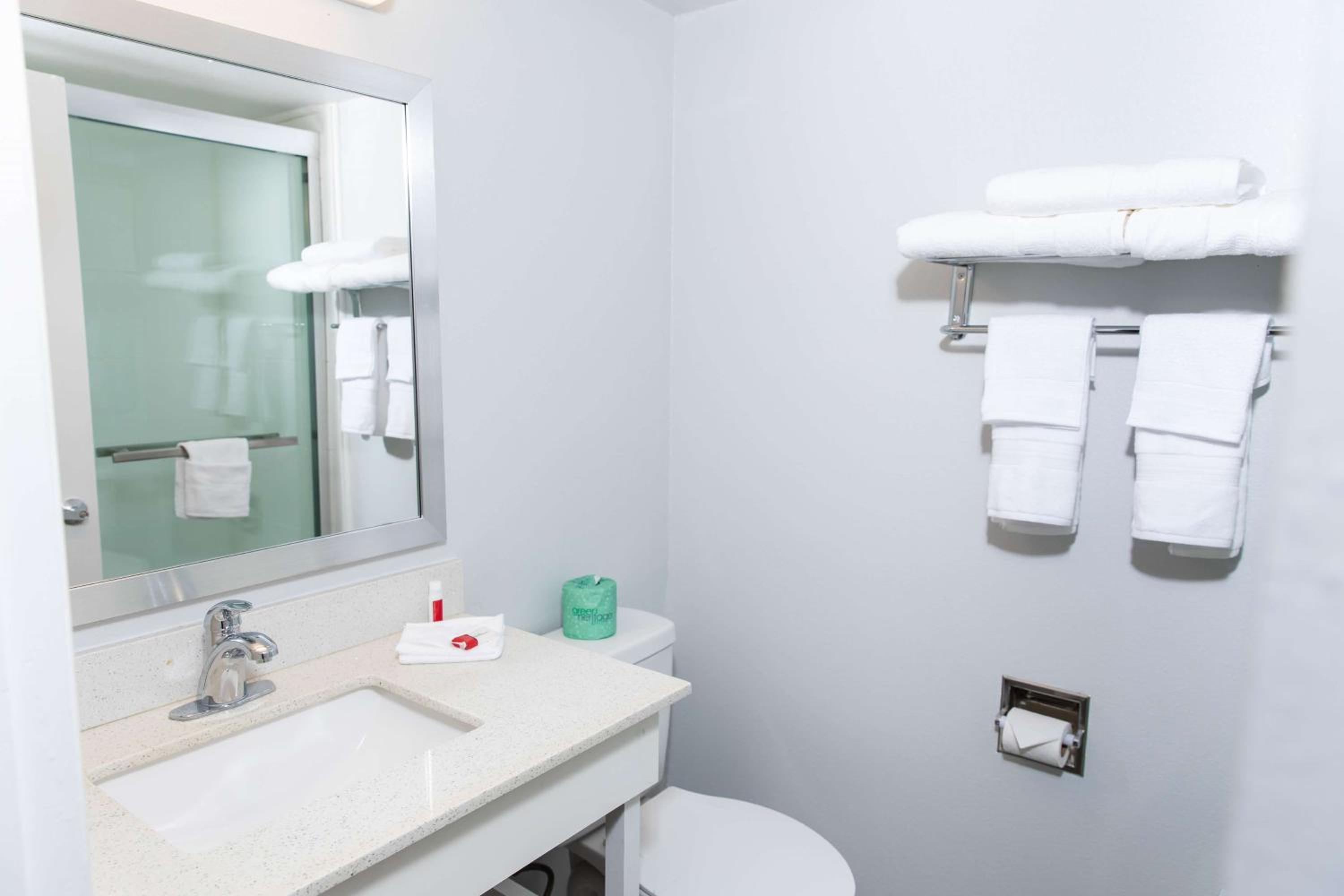 Deluxe Quadruple Room - Non-Smoking - Photo 5