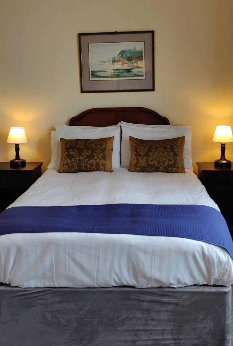 Double Room with Private Bathroom photo 3