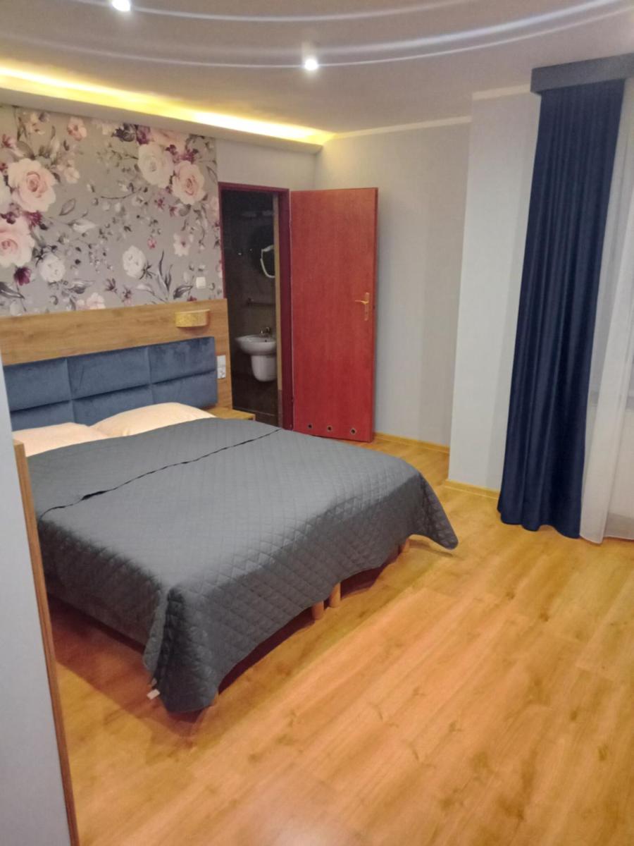 Double Room with Private Bathroom photo 1