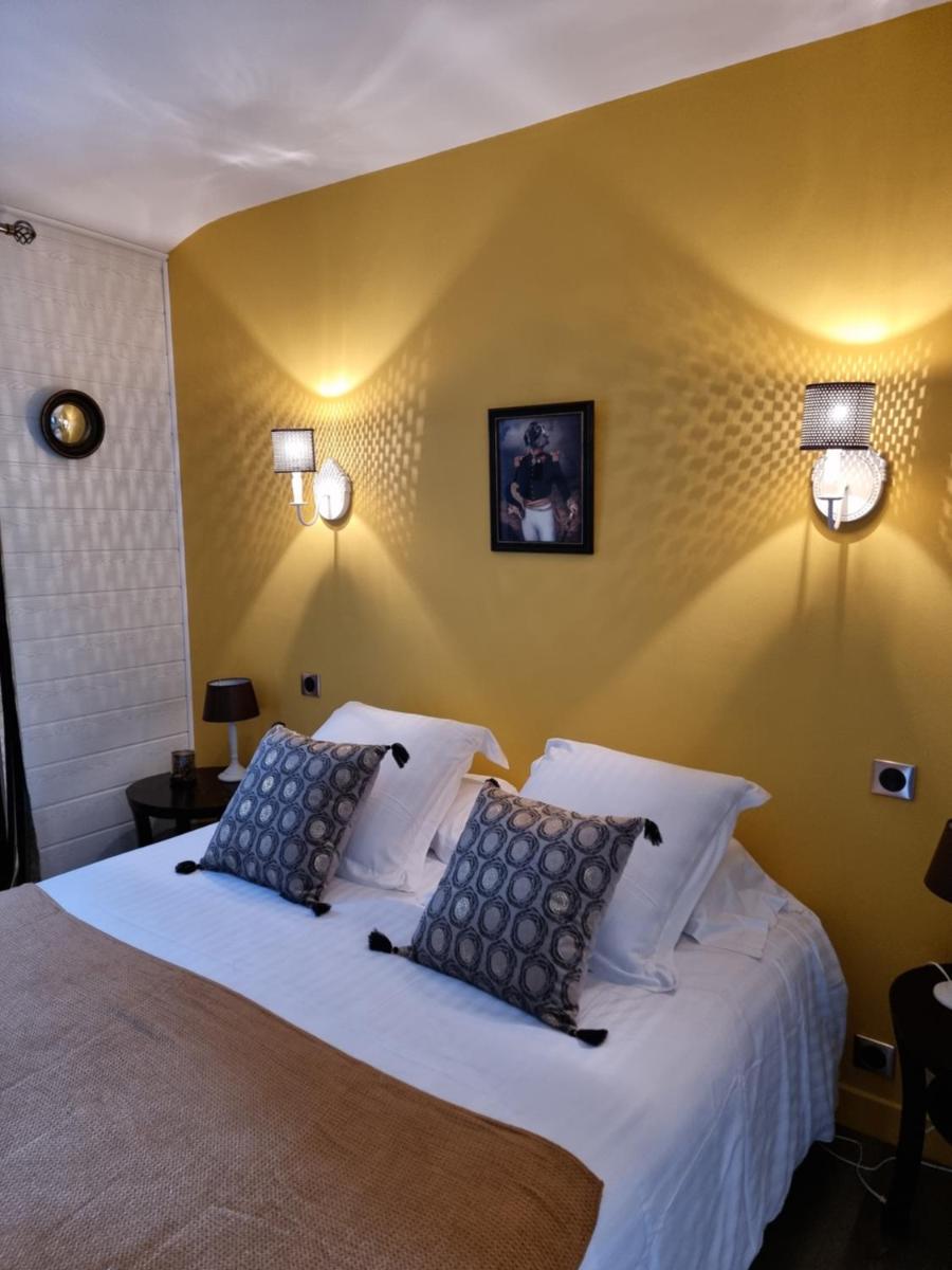 Small Double Room photo 1