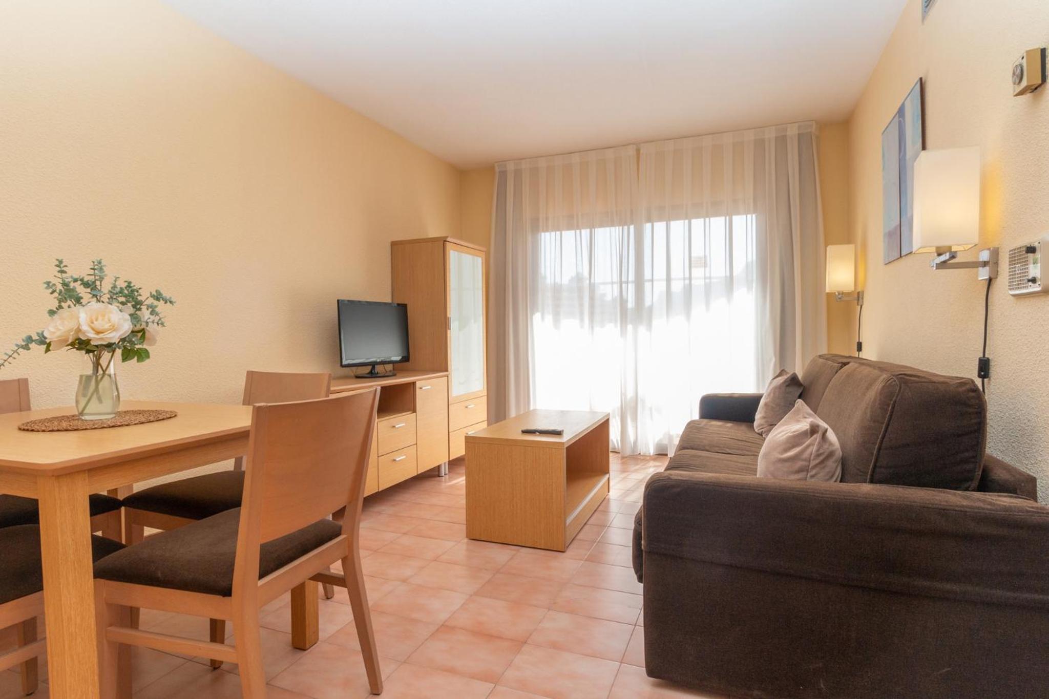 One-Bedroom Apartment with Terrace - Photo 1