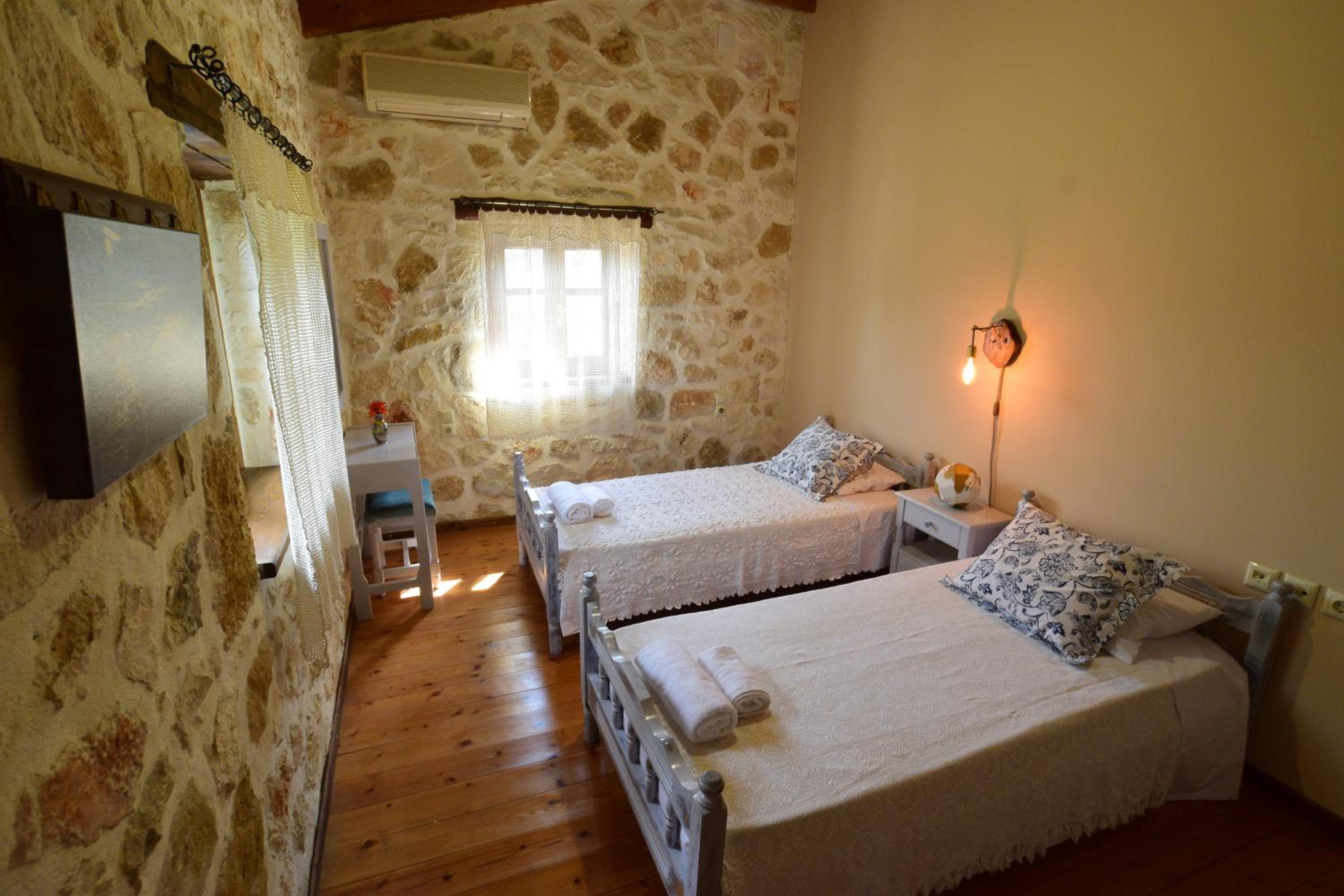 Three-Bedroom Villa photo 3