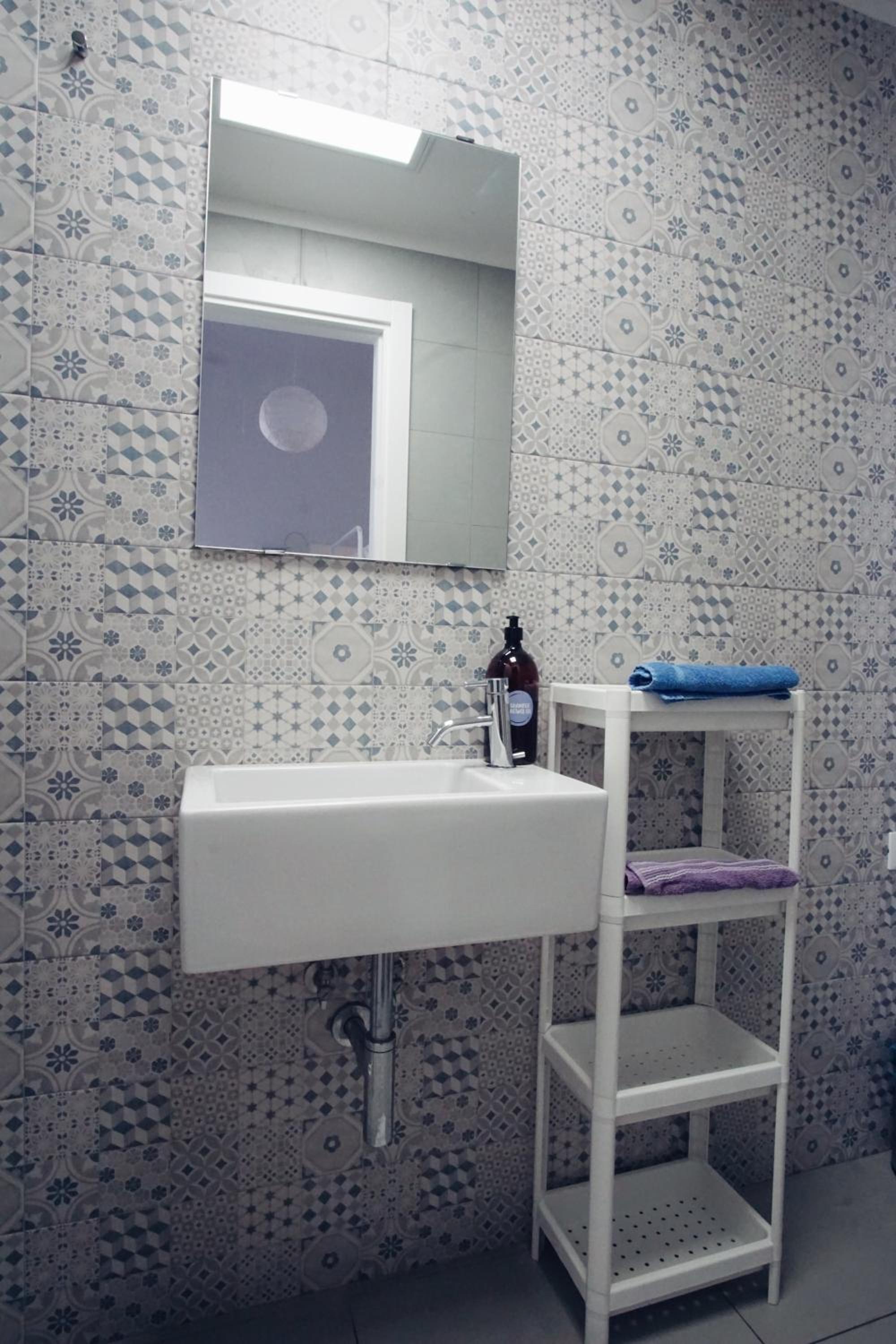 Double or Twin Room with Shared Bathroom photo 2