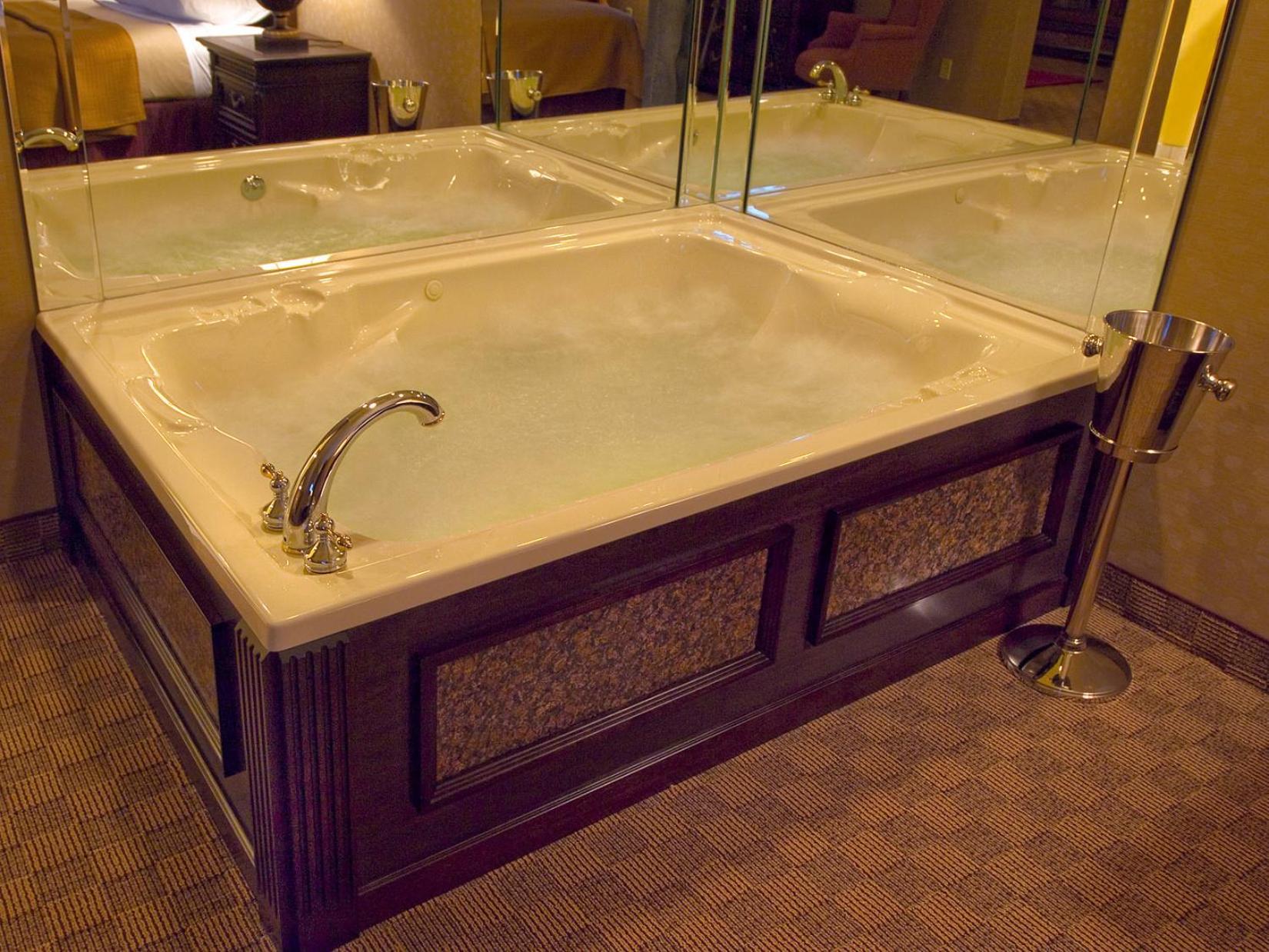 King Room with Spa Bath photo 3