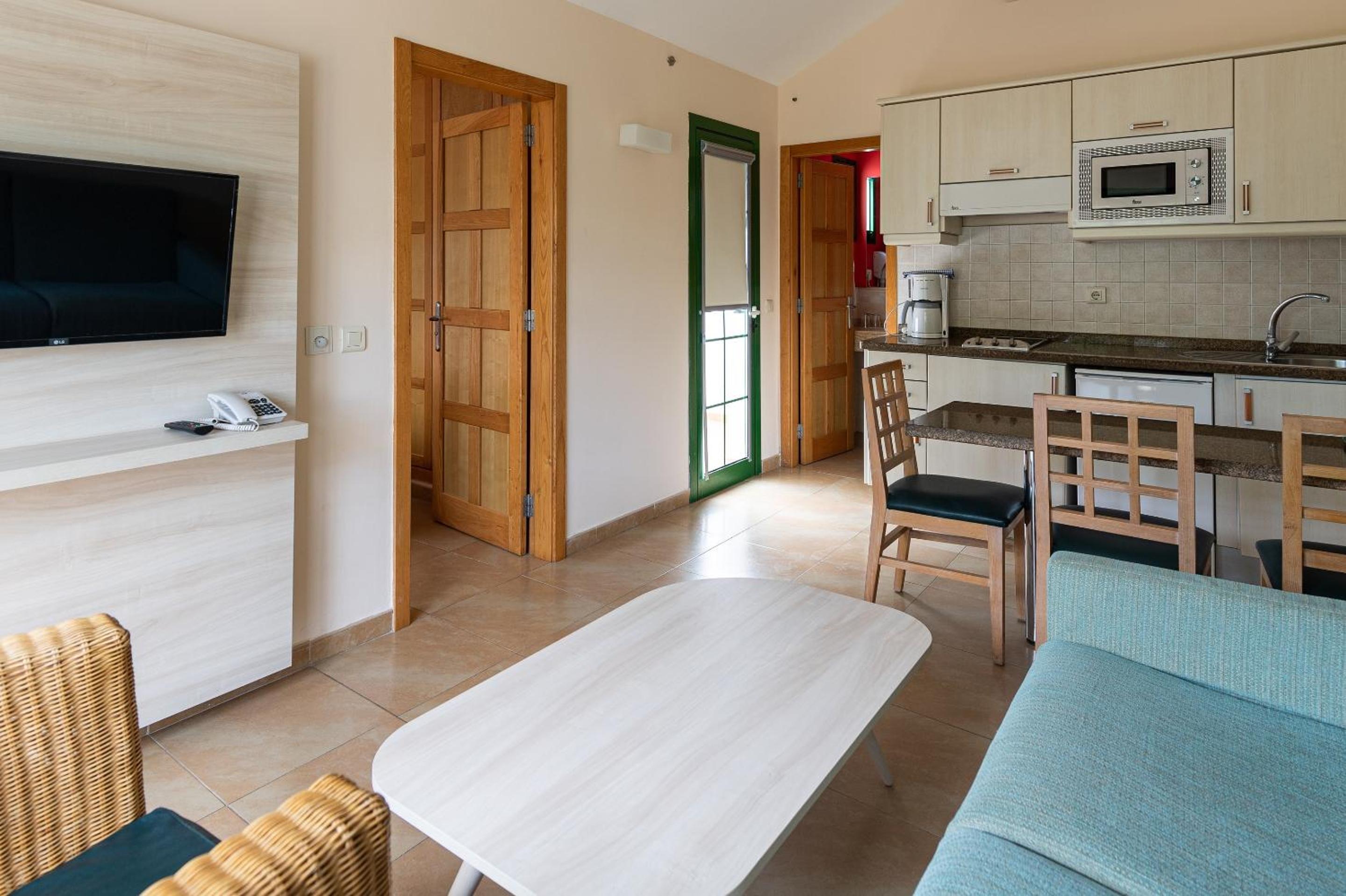 One-Bedroom Bungalow (3 Adults)