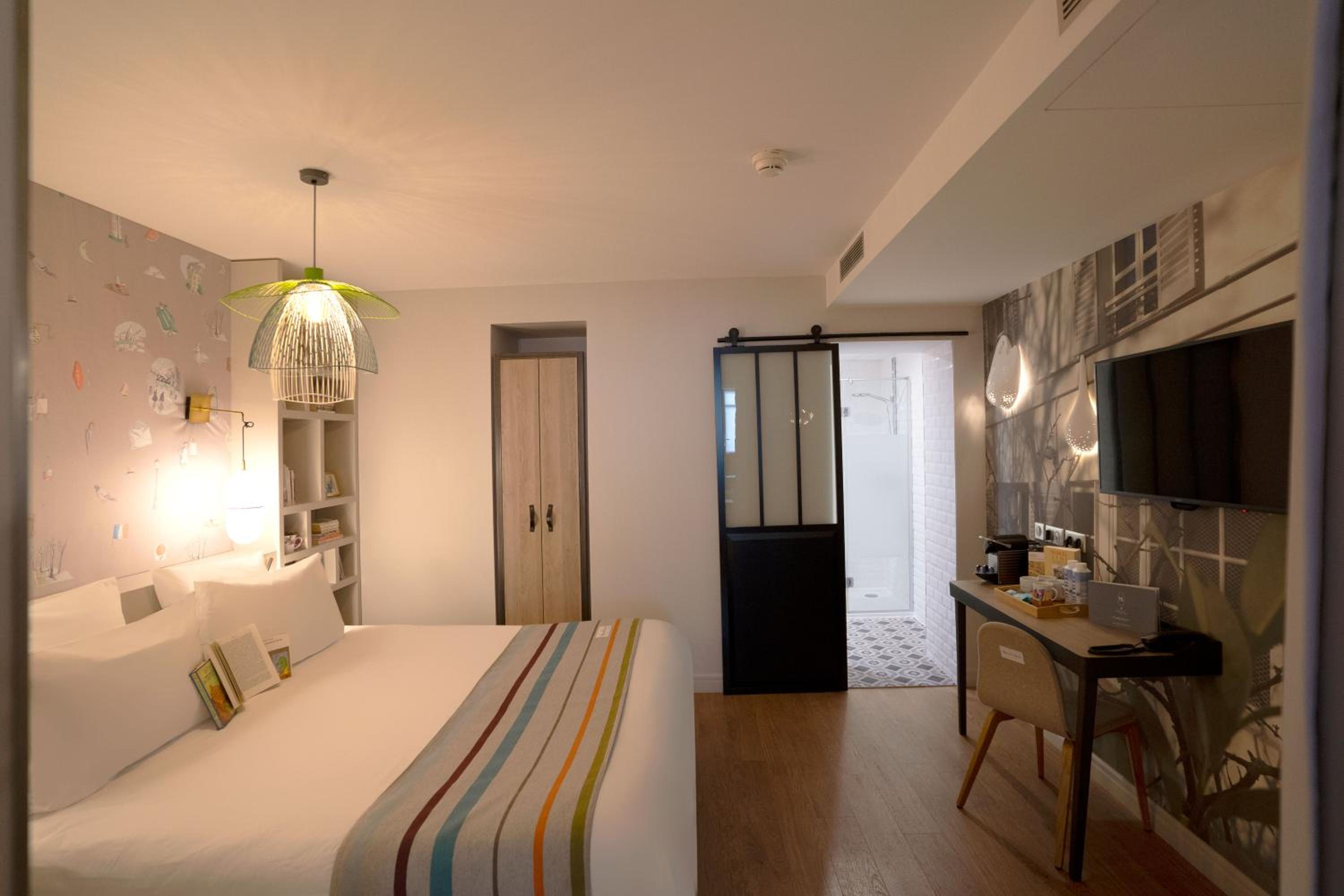 Hotel Litteraire Marcel Ayme, BW Premier Collection bedroom photo