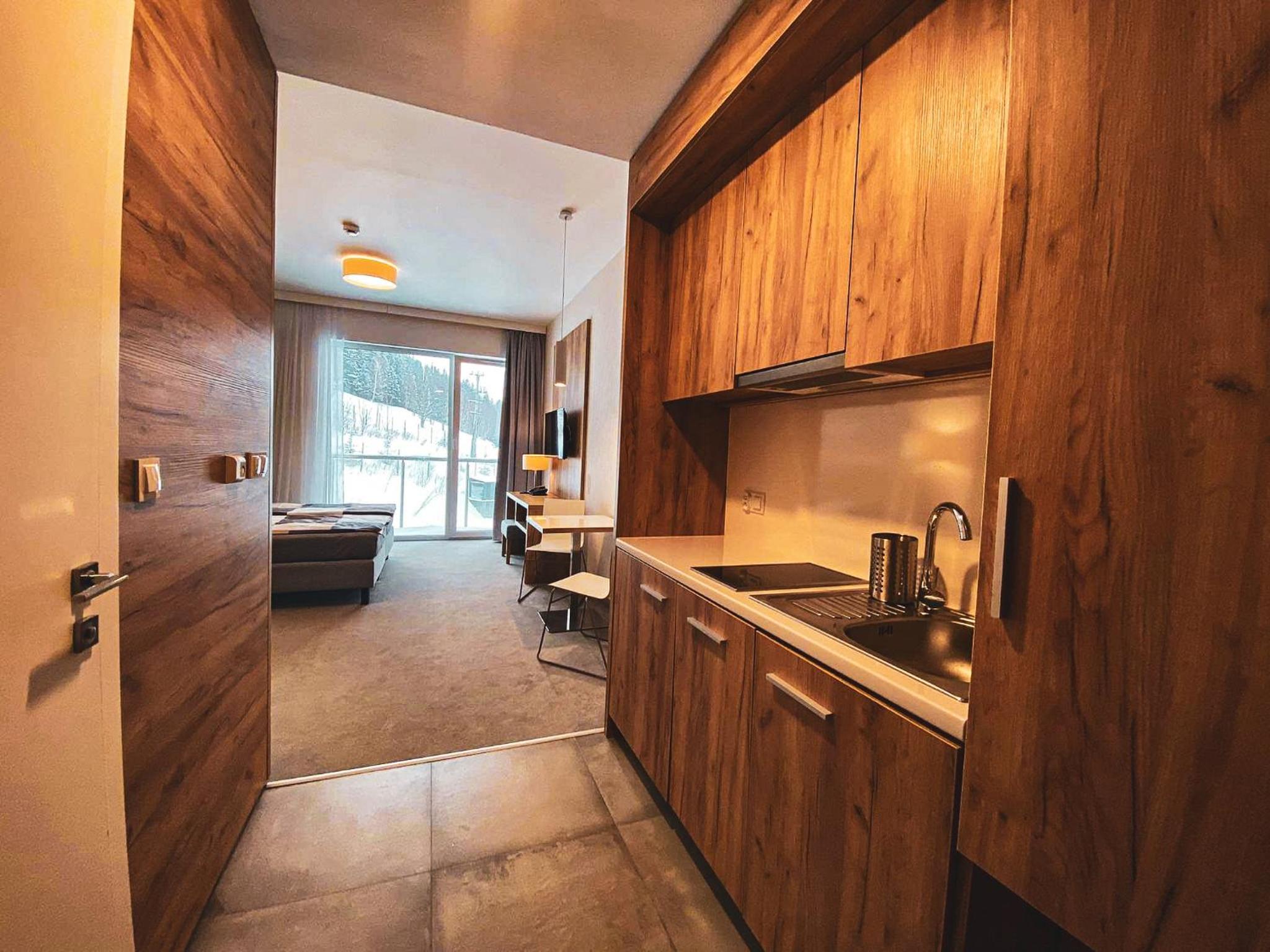 Apartment with Mountain View - Photo 5