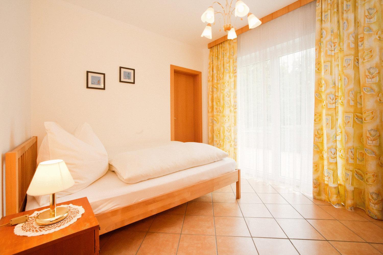Single Room with Balcony photo 2