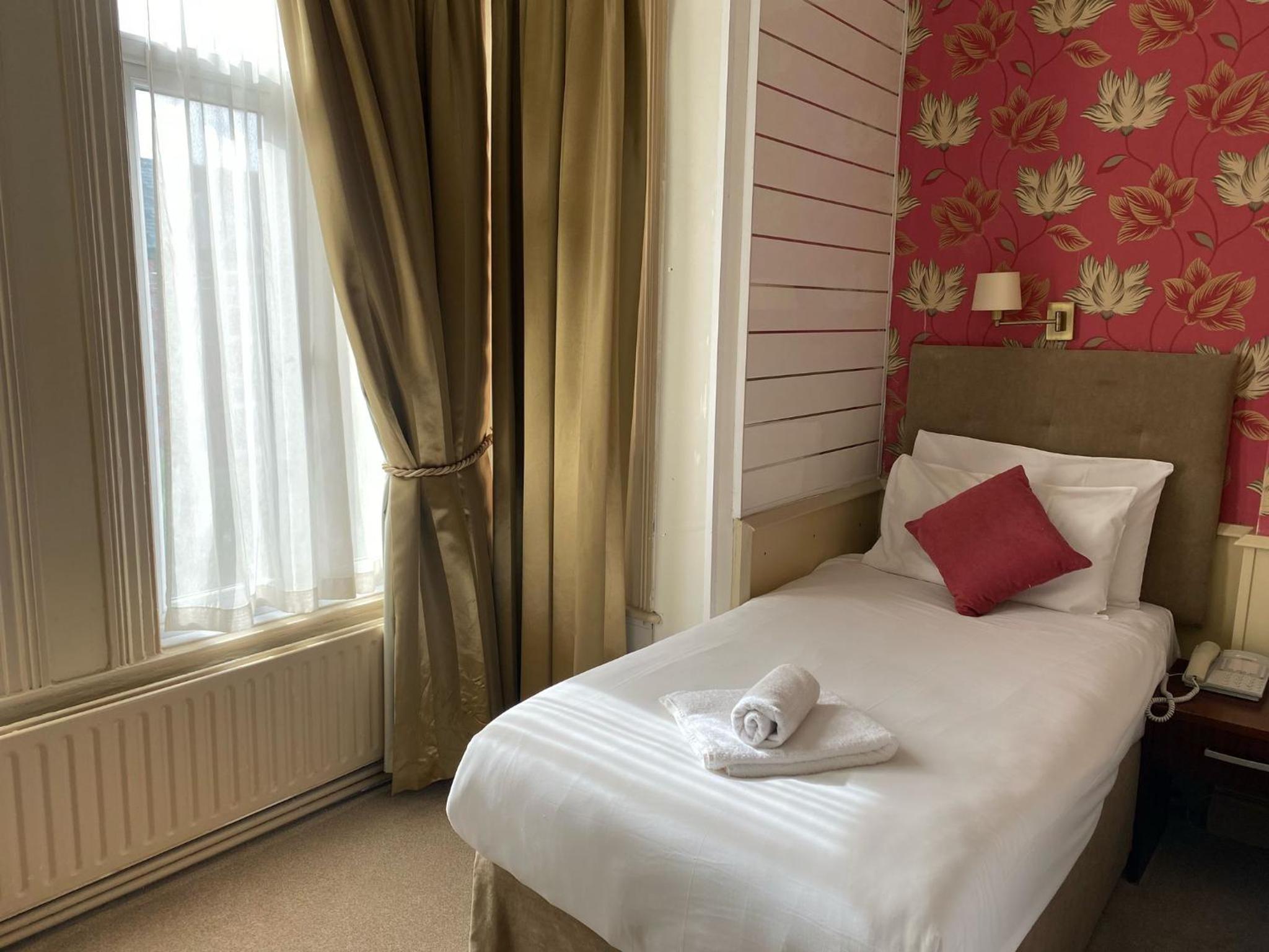 Single Room photo 1