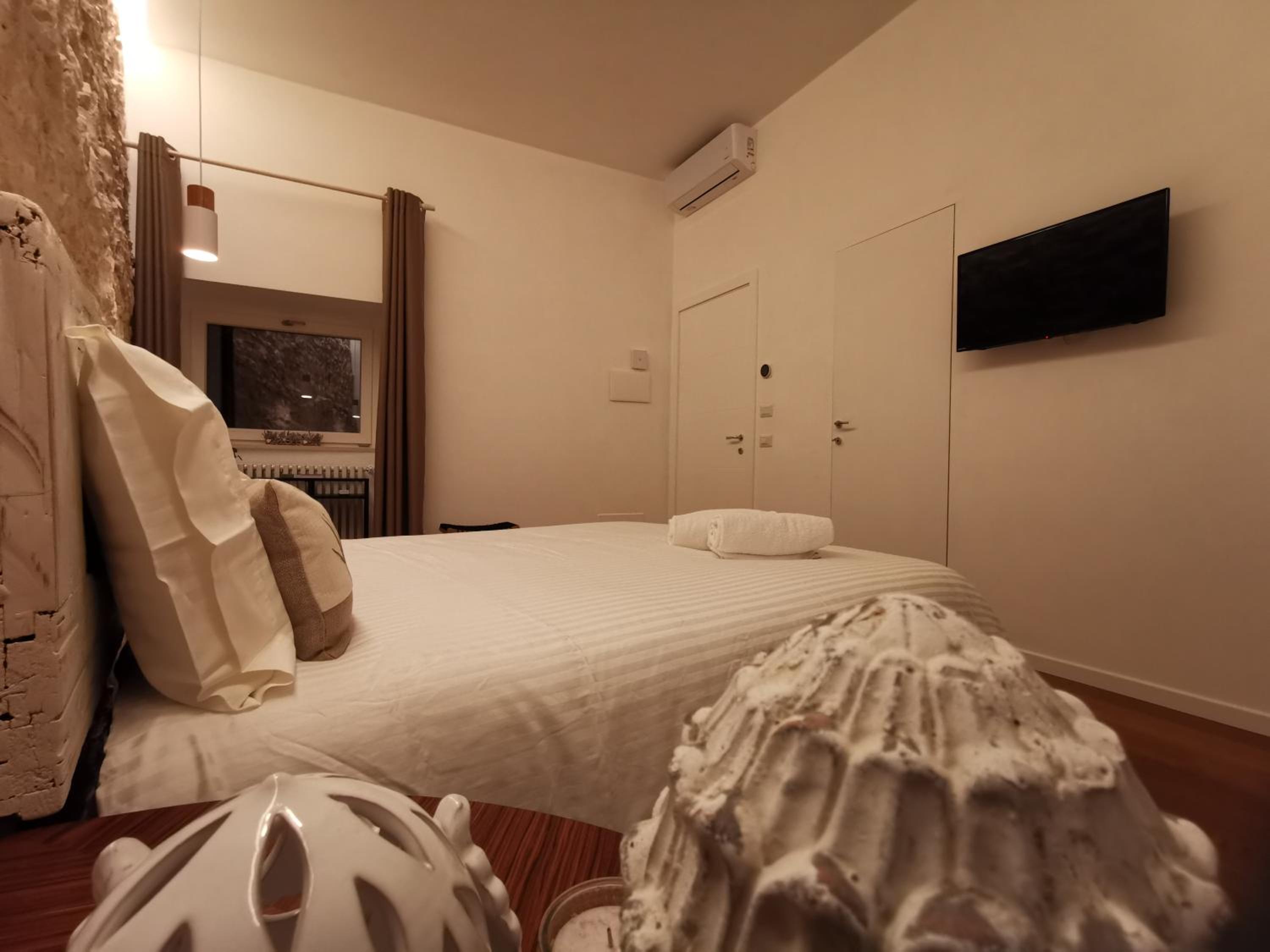 Deluxe Double Room photo 3