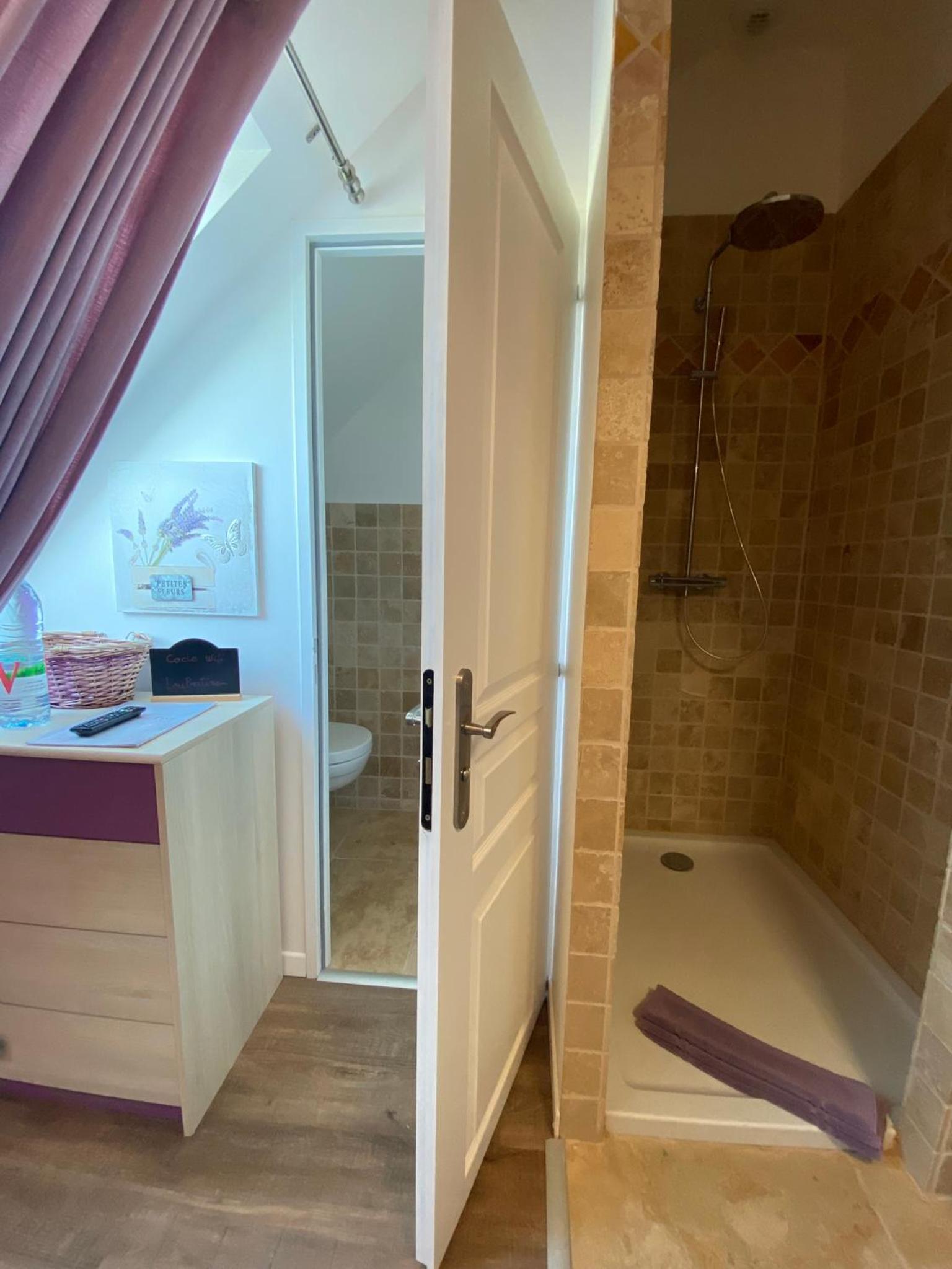 Double Room - Photo 4