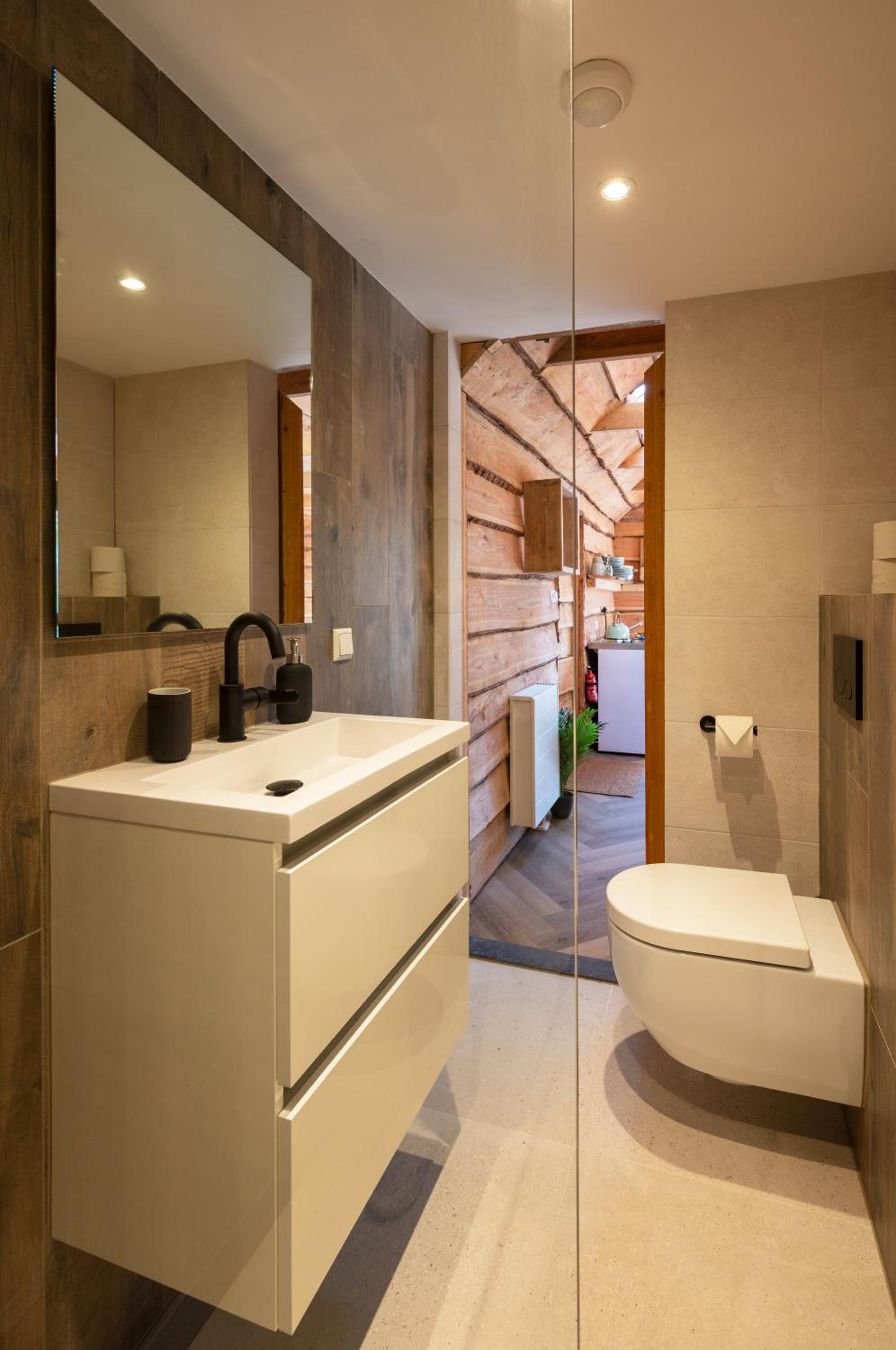 Three-Bedroom House - Photo 15