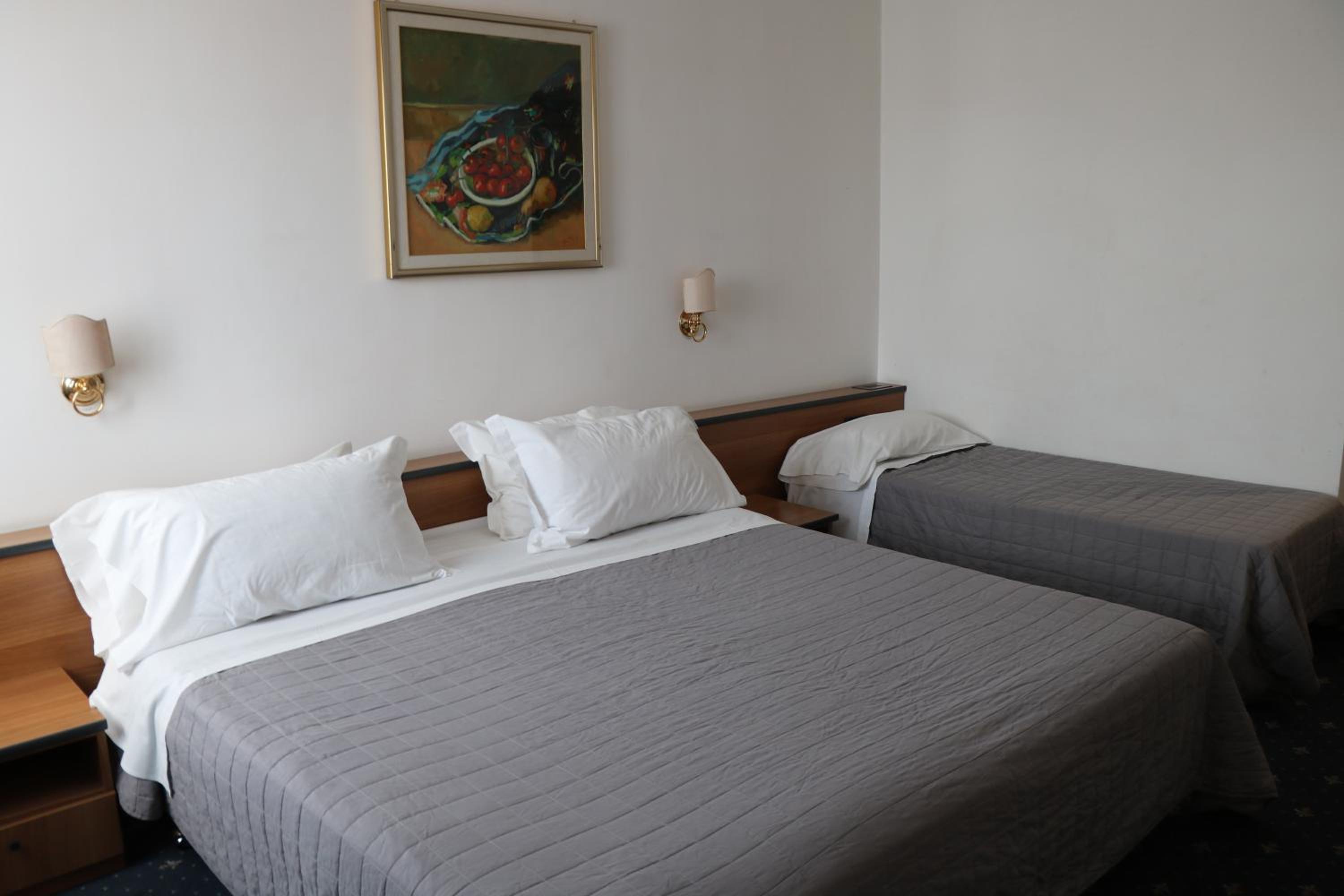 Comfort Triple Room - Photo 1